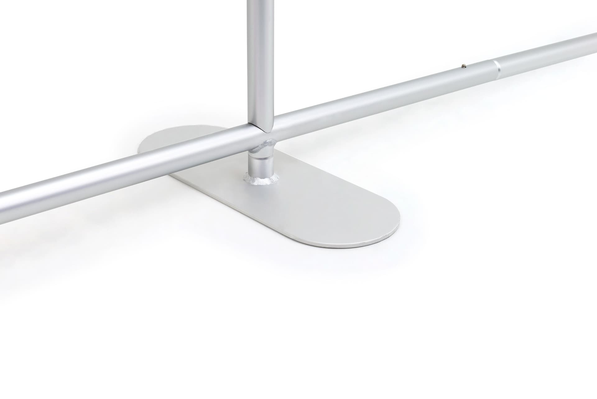 stretch fabric tube display wall with aluminum base
