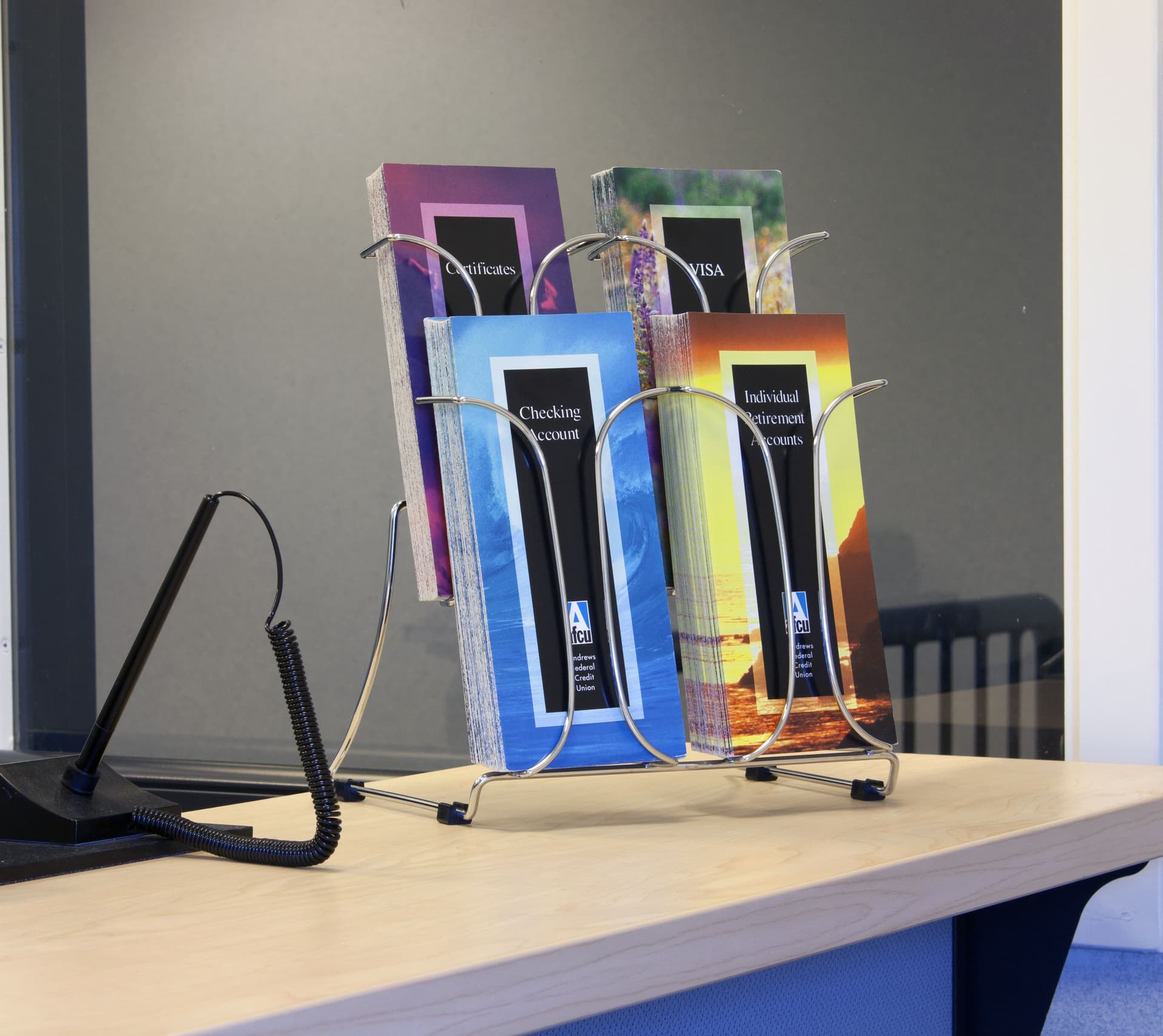 Brochure Storage Rack With Four Pockets