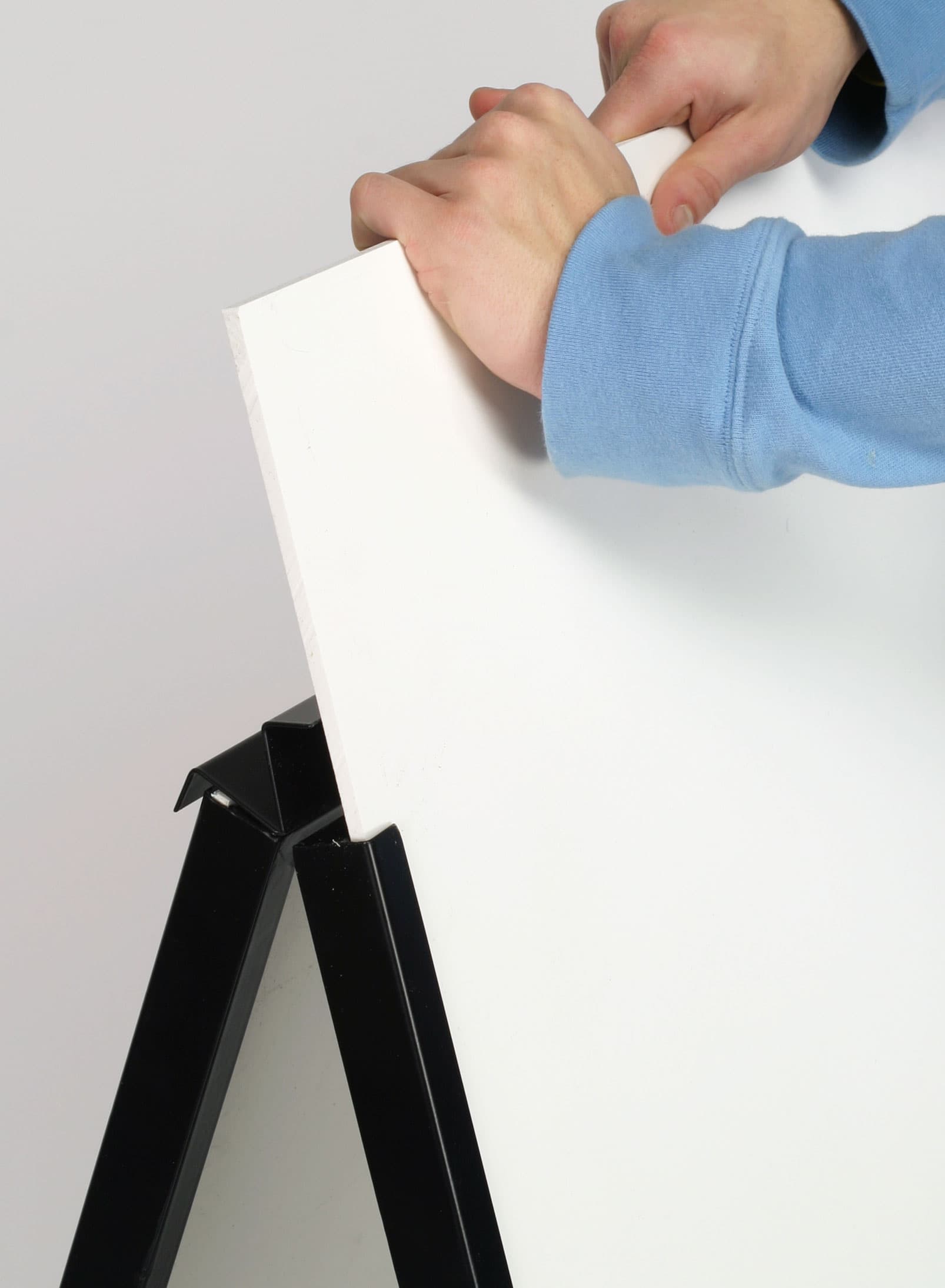 Real estate sign with top loading design