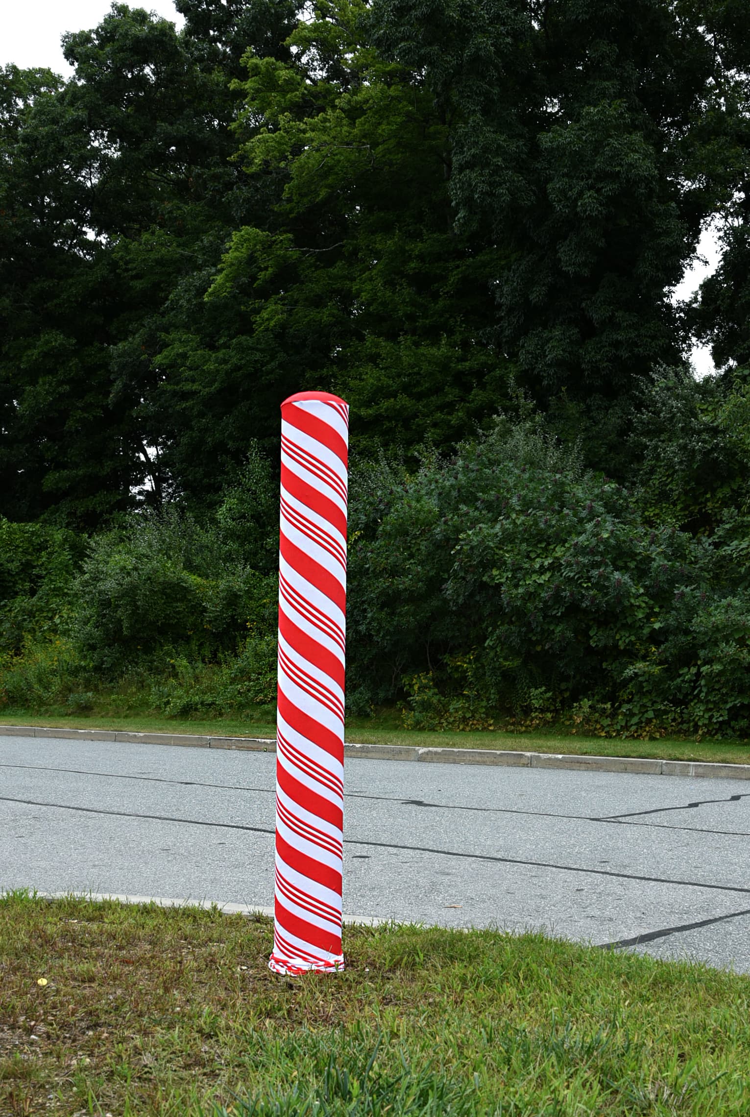 indoor/outdoor candy cane bollard cover