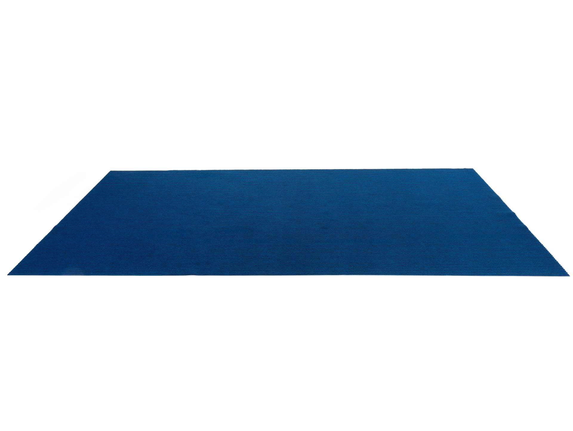 20’ Rollable event runner in royal blue