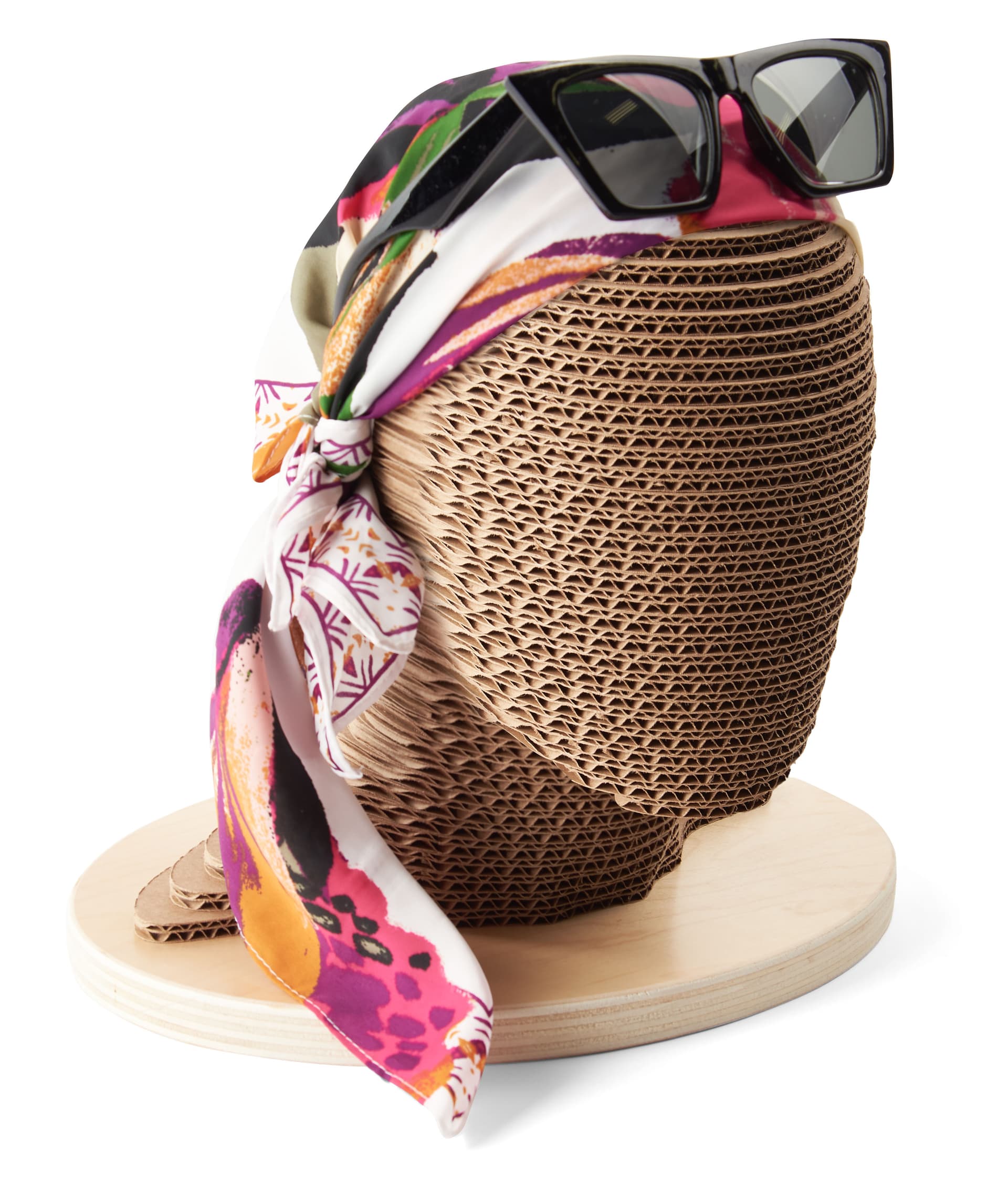 Cardboard mannequin head with 100 percent recyclable cardboard construction 