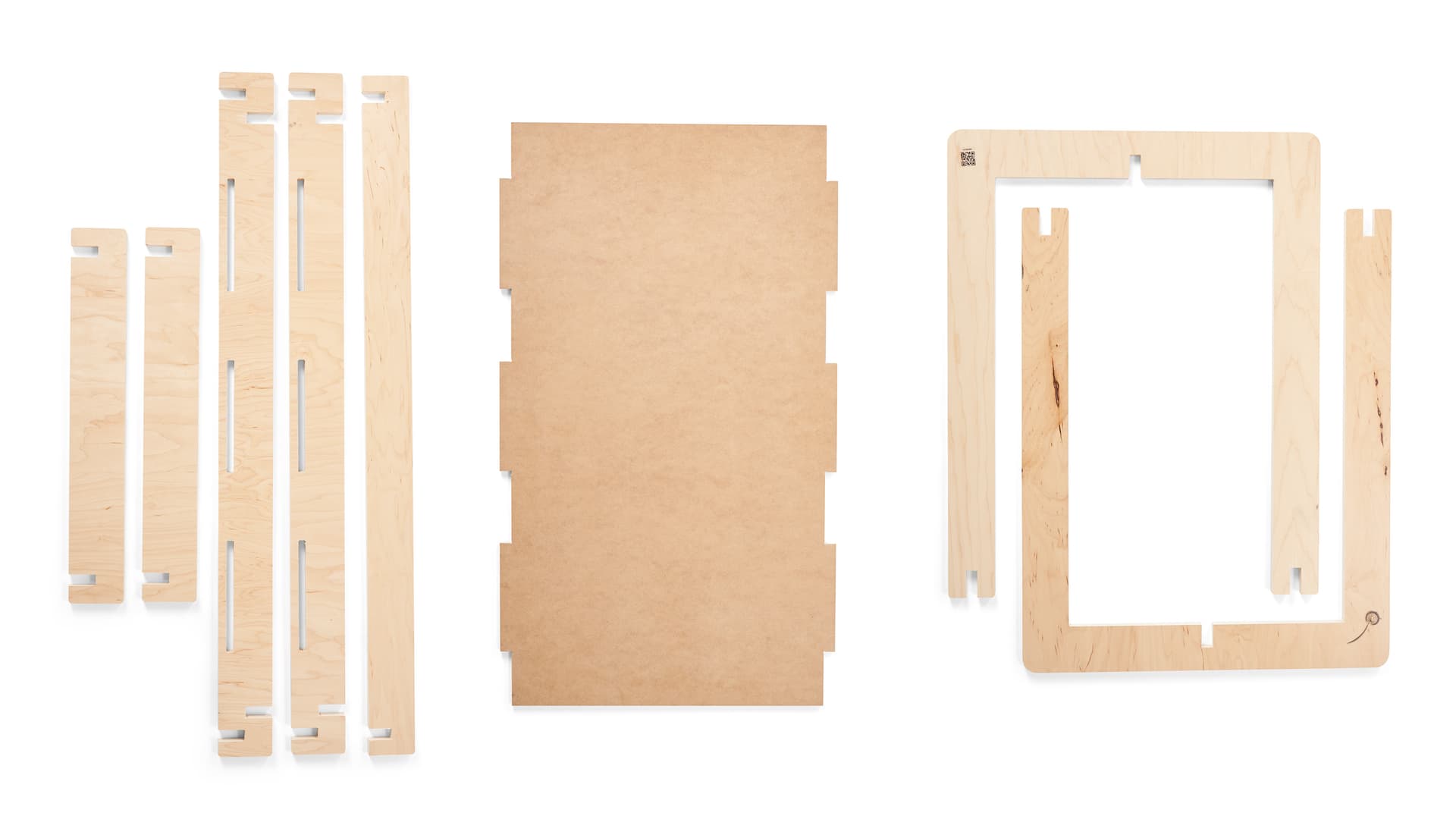 Wooden retail dump table ships flat