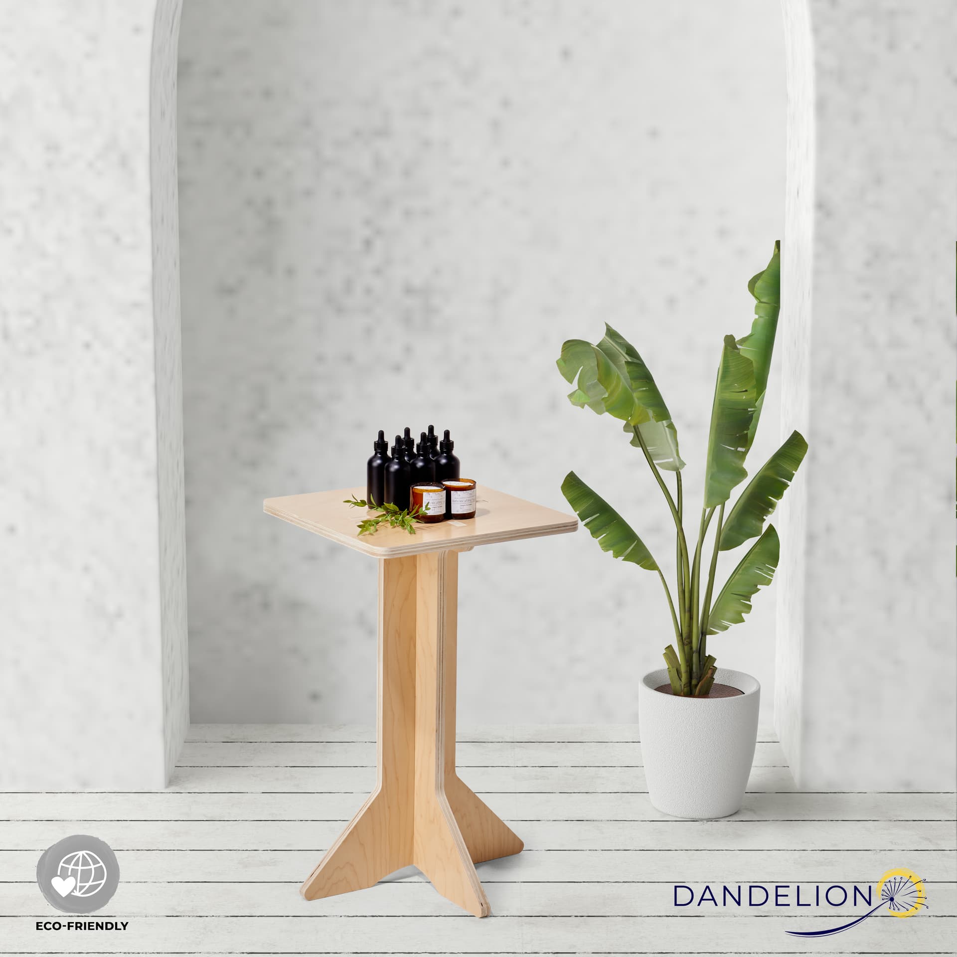 Collapsible wooden retail pedestal with square table shape 
