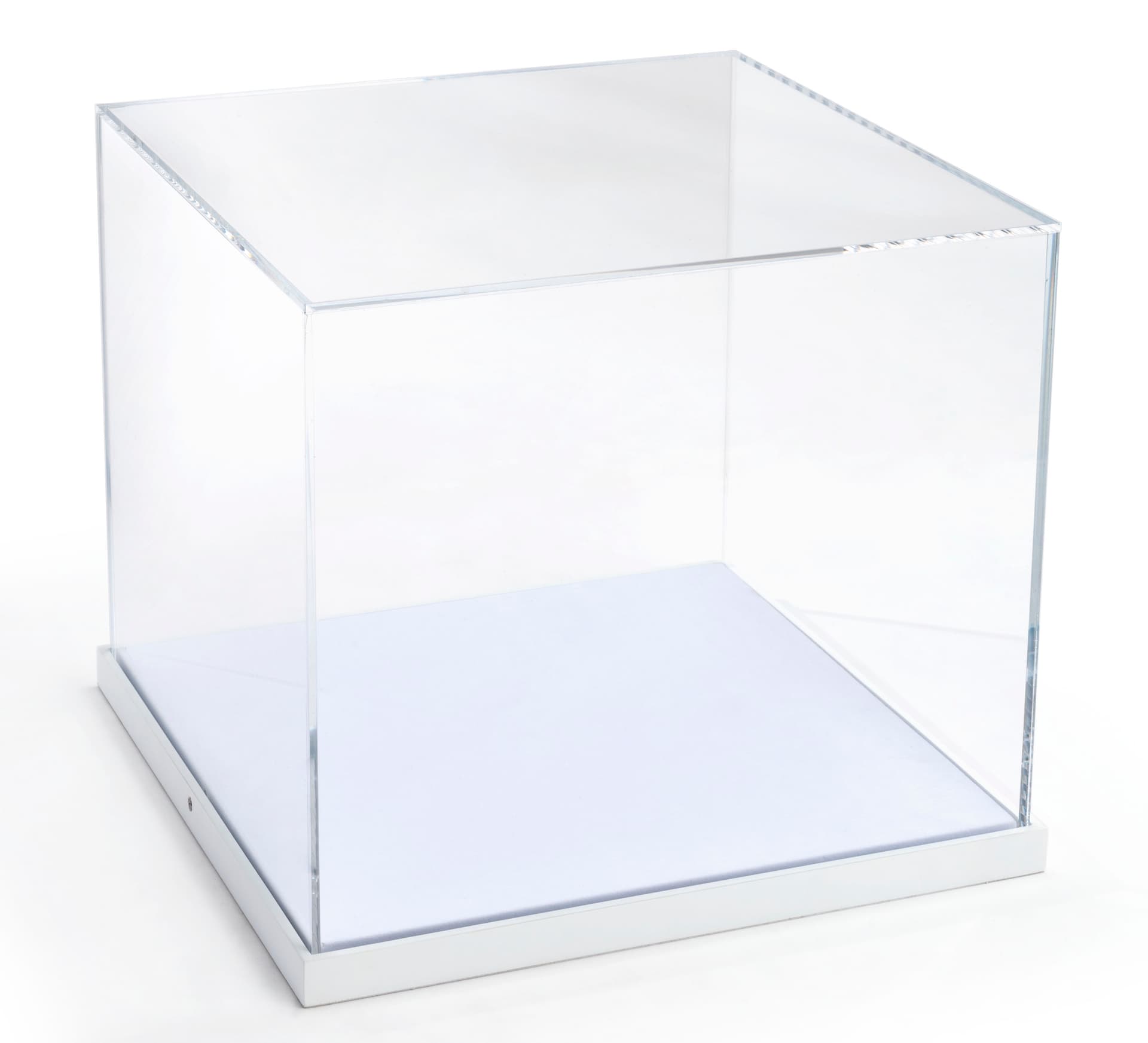 Tabletop Gallery Display Showcase | 16”H x 16”W x 14”D | Displays2Go