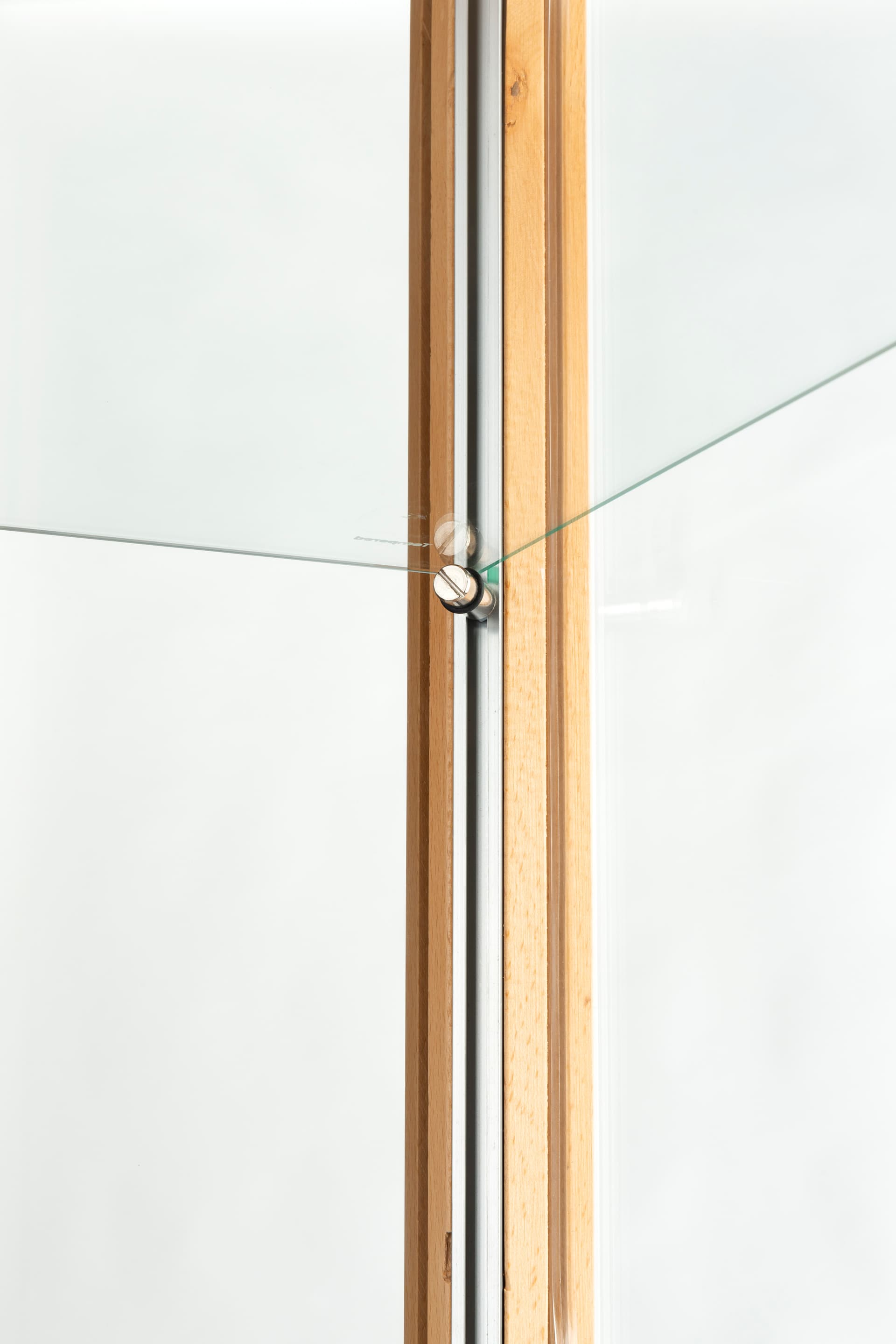 adjustable glass curio cabinet display with 4 tiers