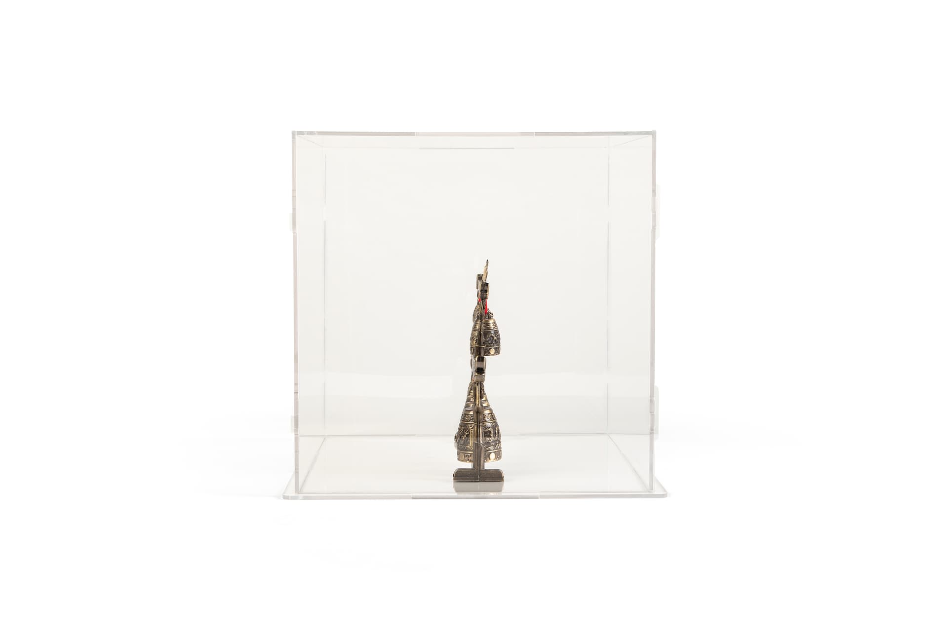 Large clear display riser case with see-through panels