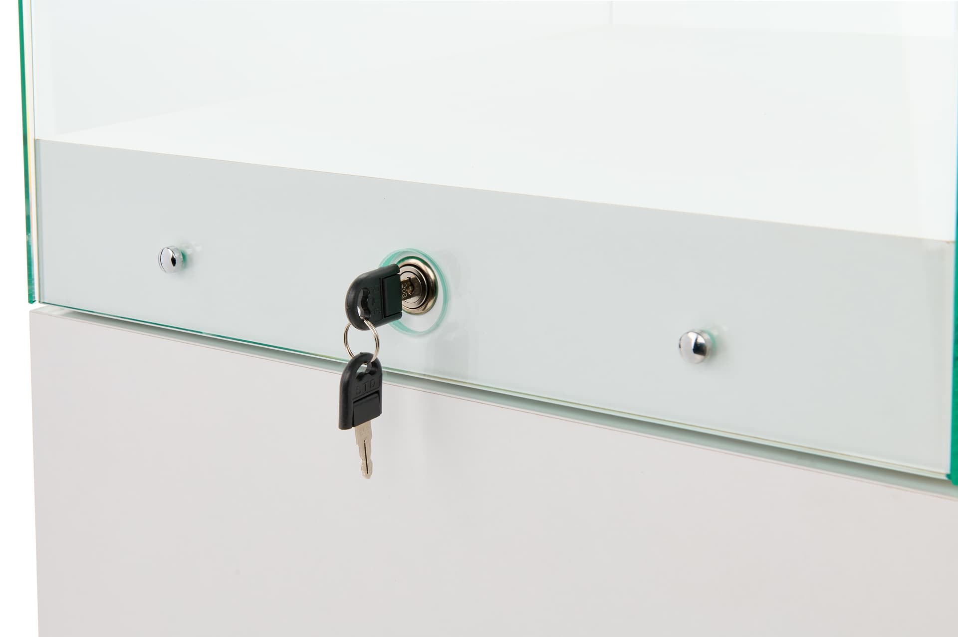 Glass-top pedestal display case with two keys