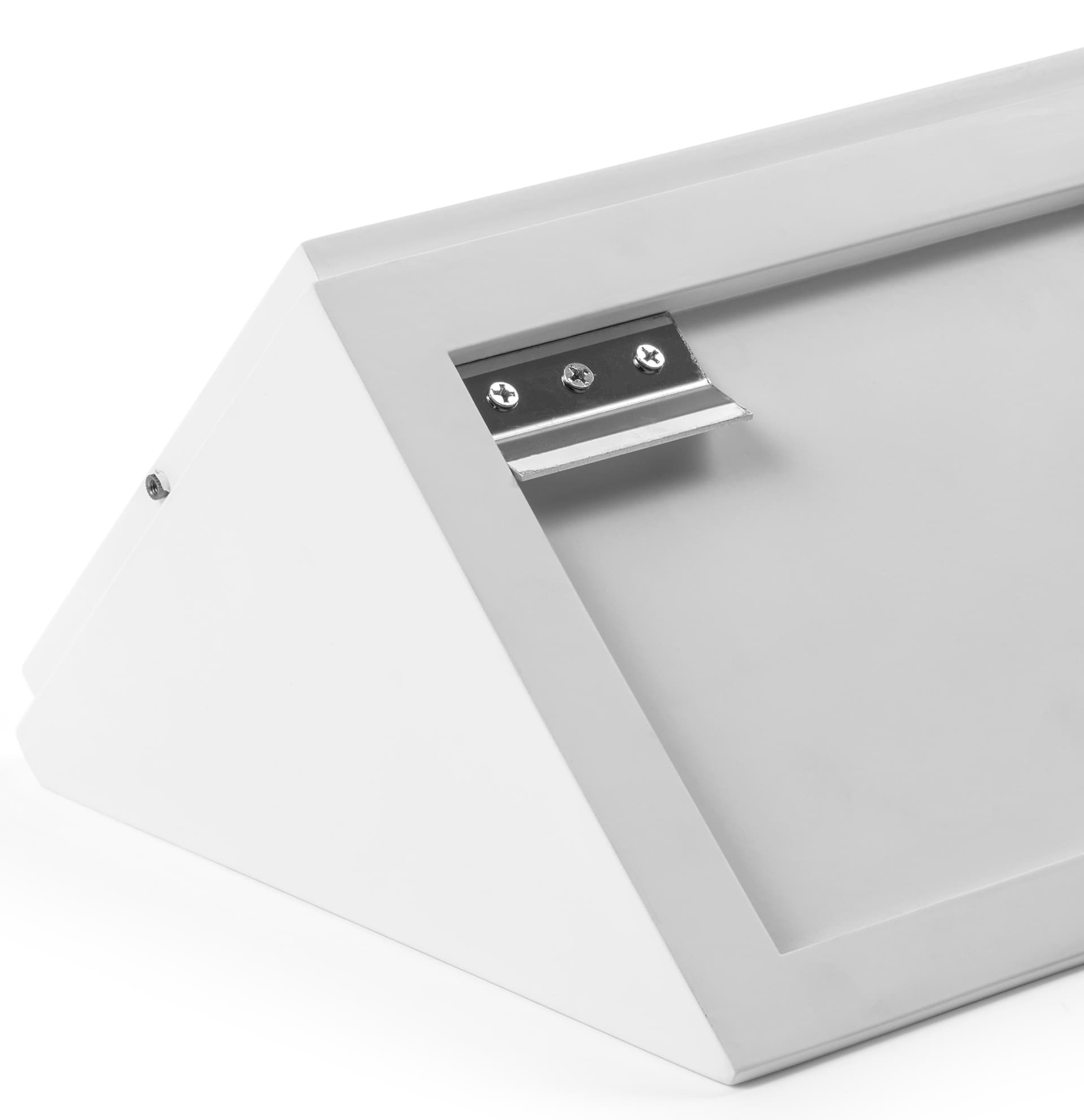 Wedge bottom wall display pedestal with recessed brackets