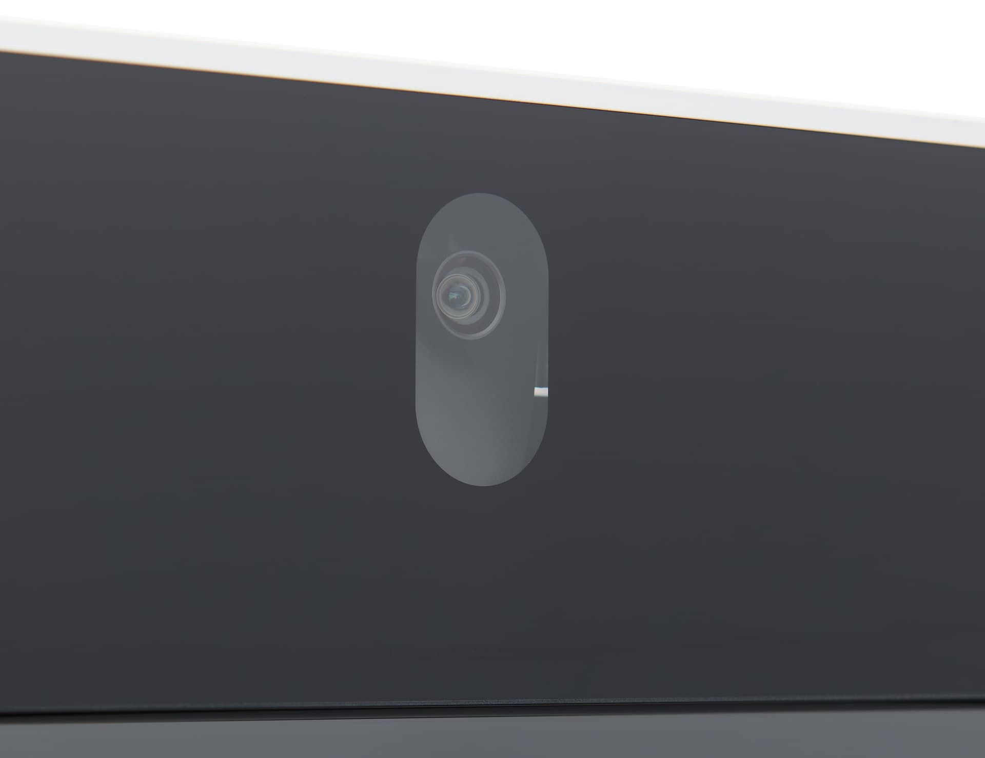 Interactive video kiosk with built-in 4K camera