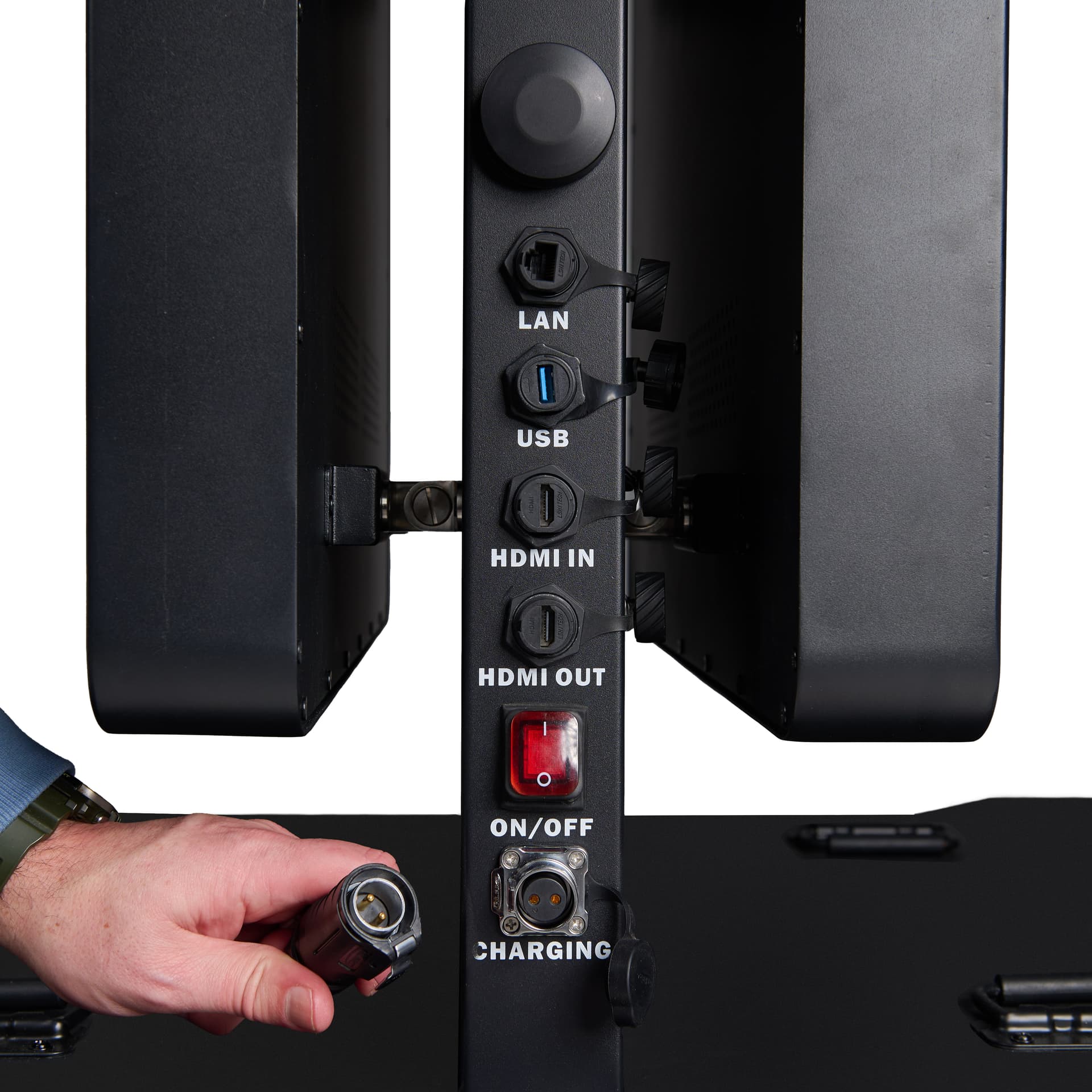 Outdoor LED display with ethernet, USB 3.0, HDMI input and output ports