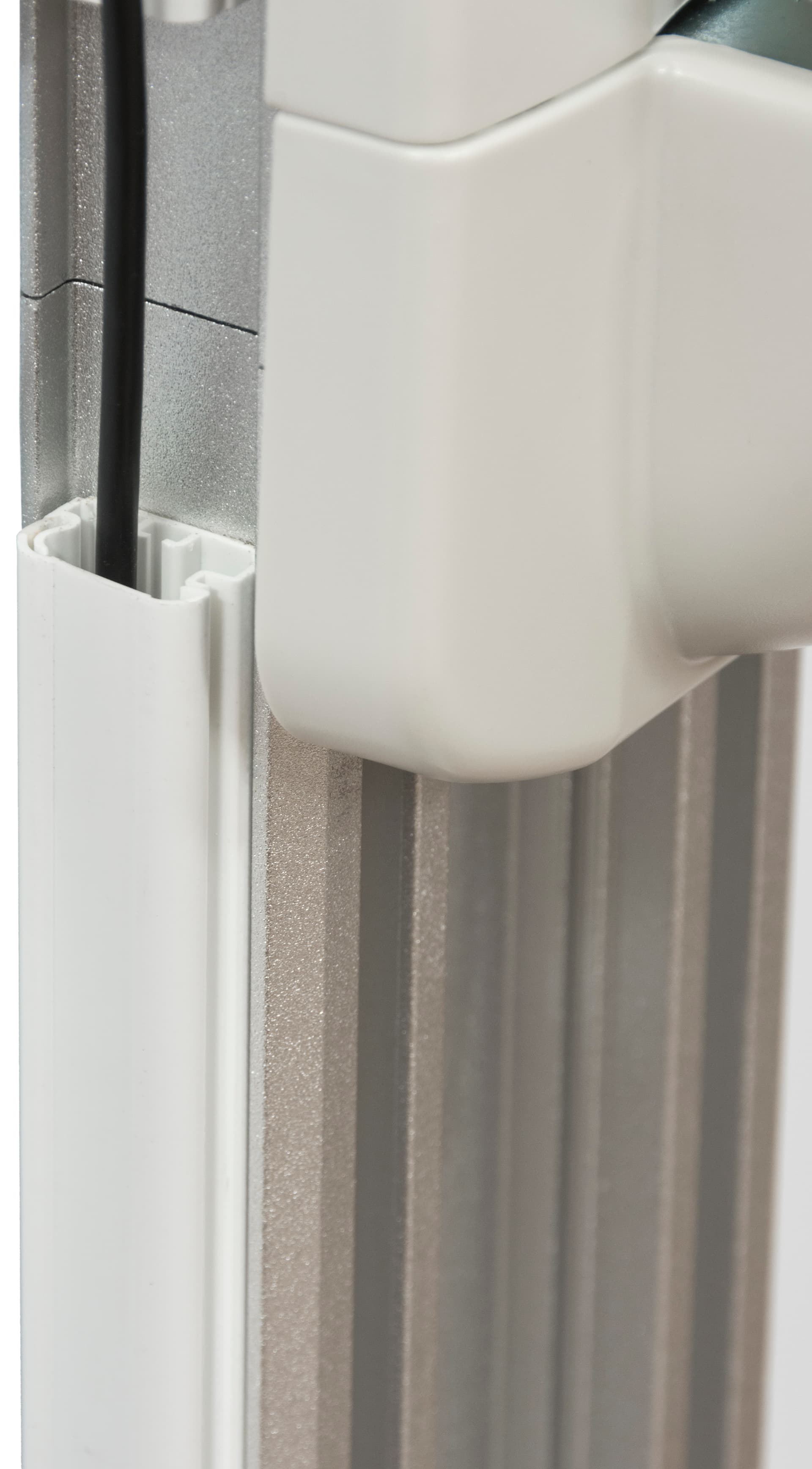 Wall Mounted Computer Workstation With Column Cable Management
