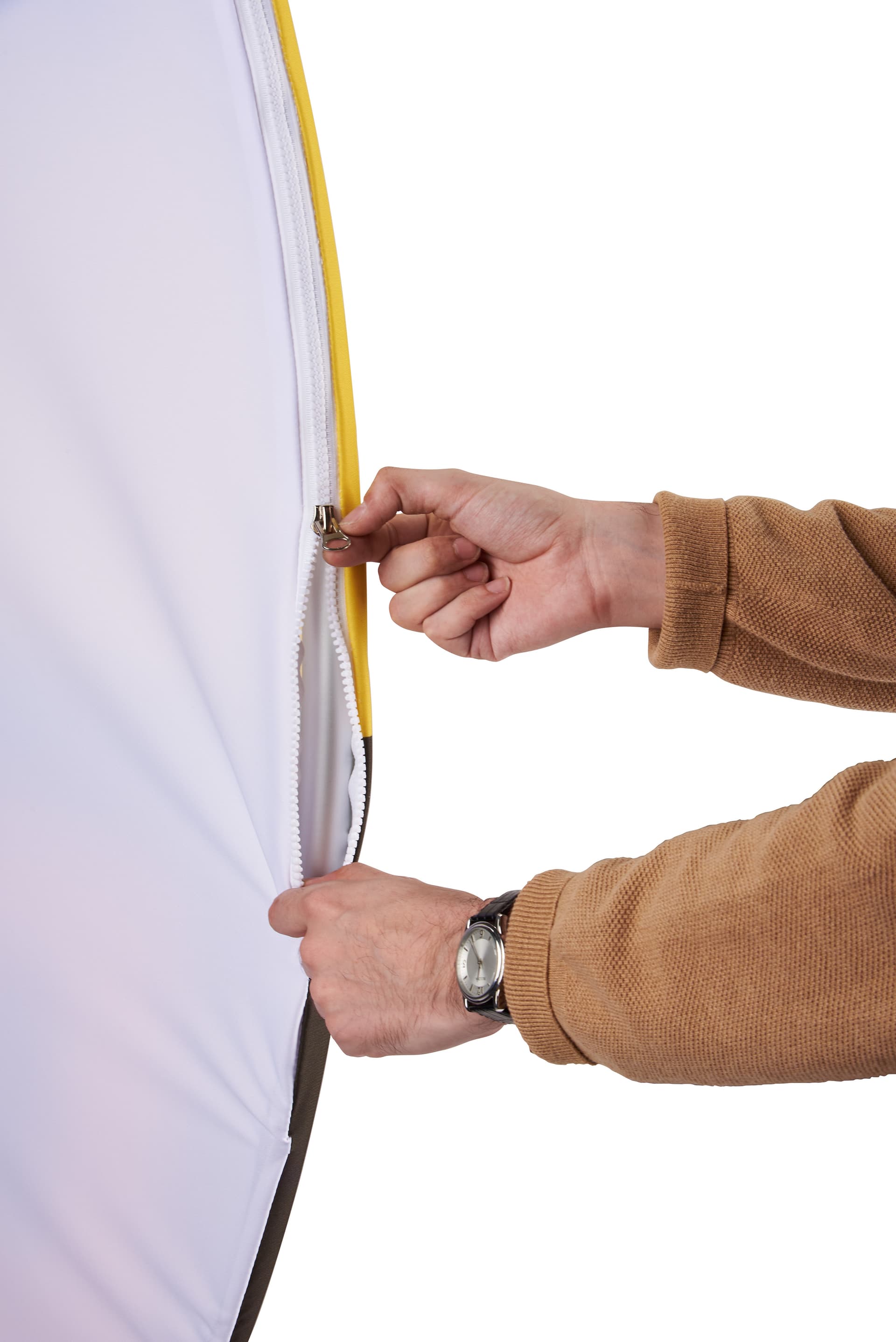 Replacement graphics for EM7BWALL circle backdrops with easy zipper attachment