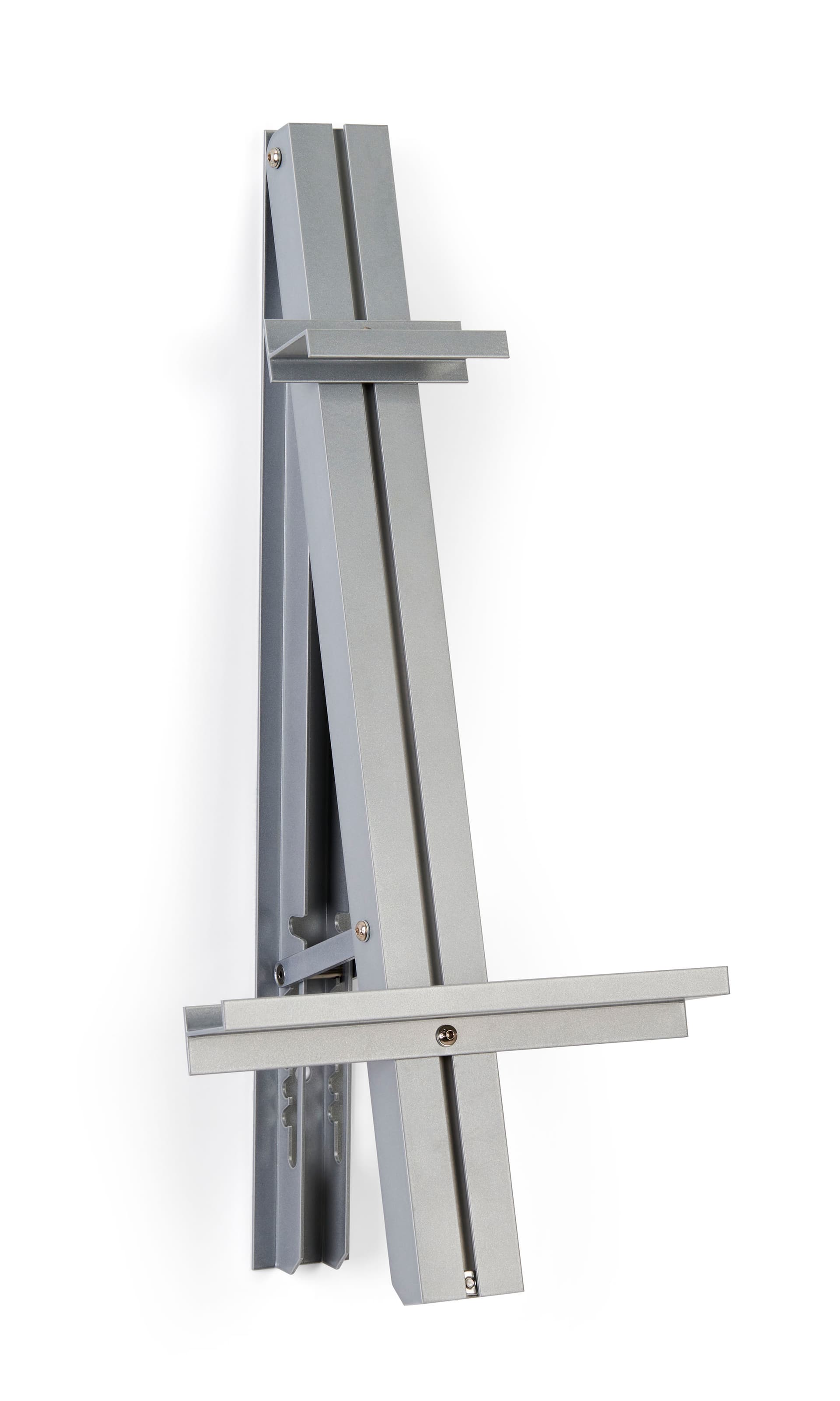 Studio wall easel with adjustable design for varying media sizes