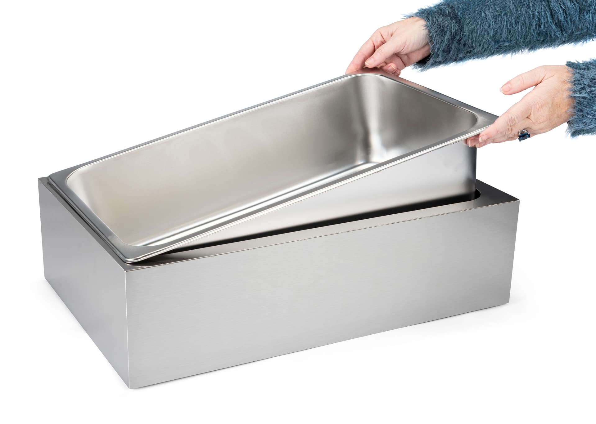 Stainless steel ice holder housing with removable large pan