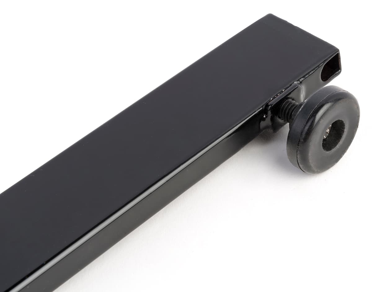 Foot levelers included with black gridwall T base rectangular tube