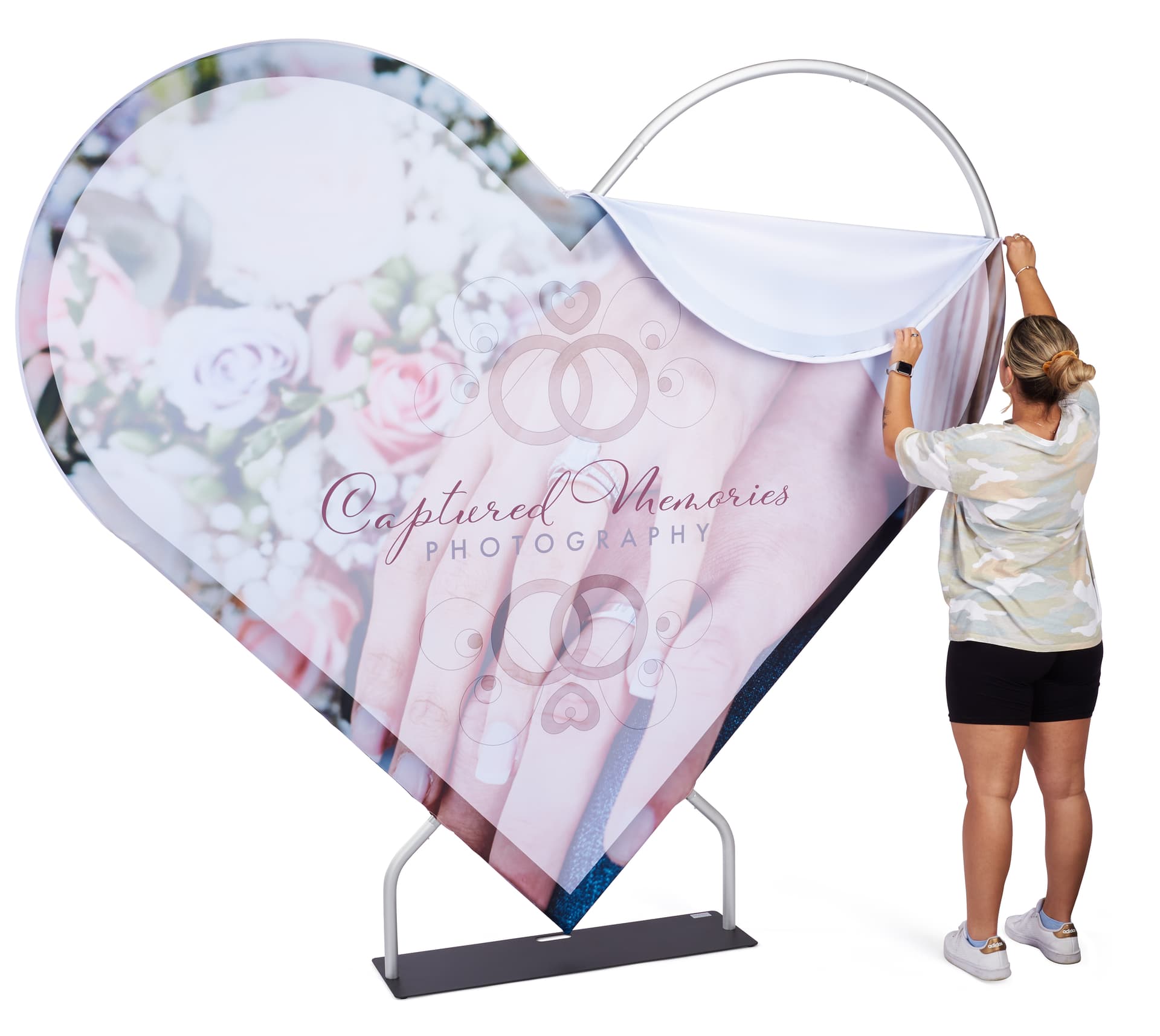 Double sided replacement graphic for HS7BWALLSS_Heart backdrop with zip closure 