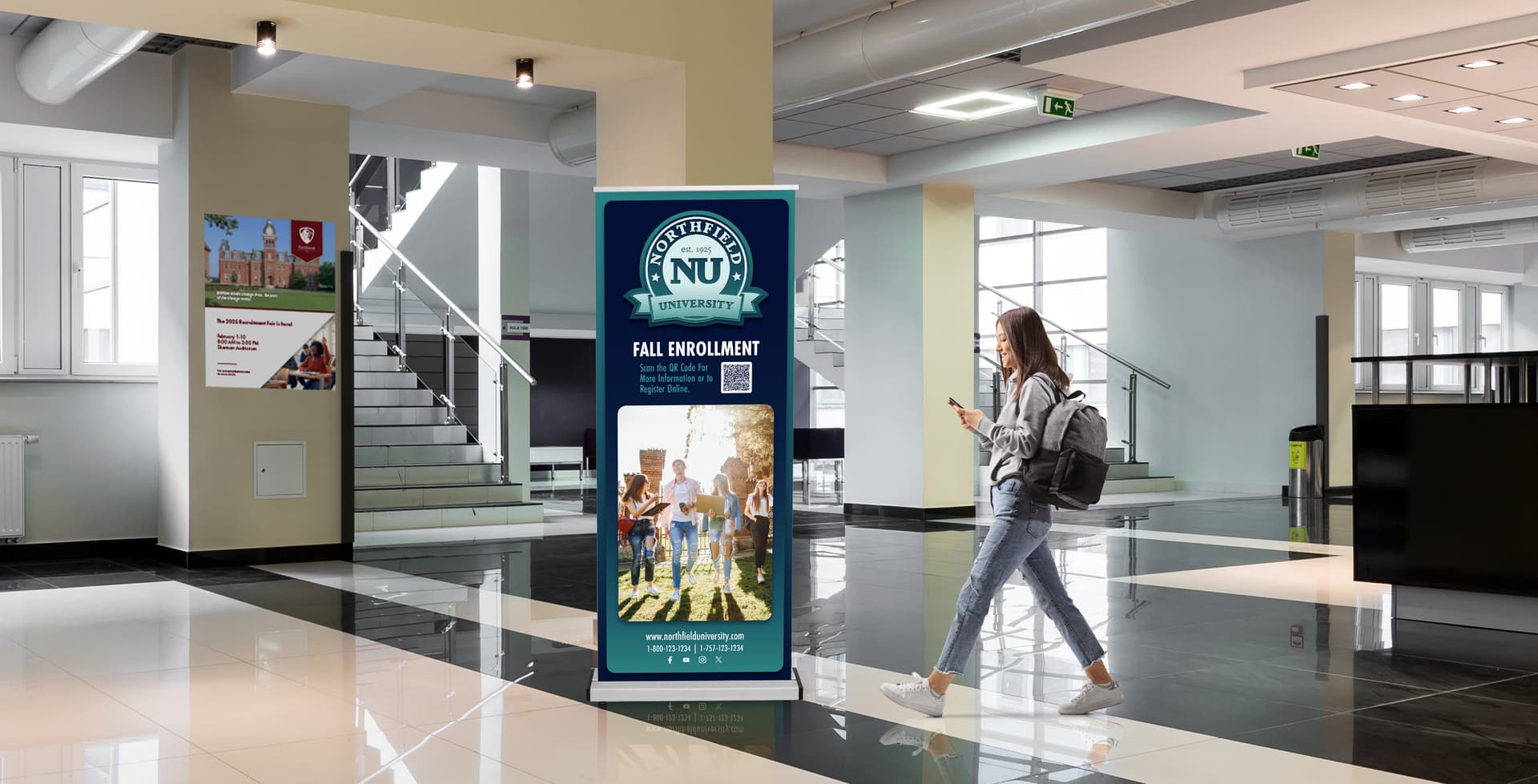 Edge retractable banner stand with rectangular base