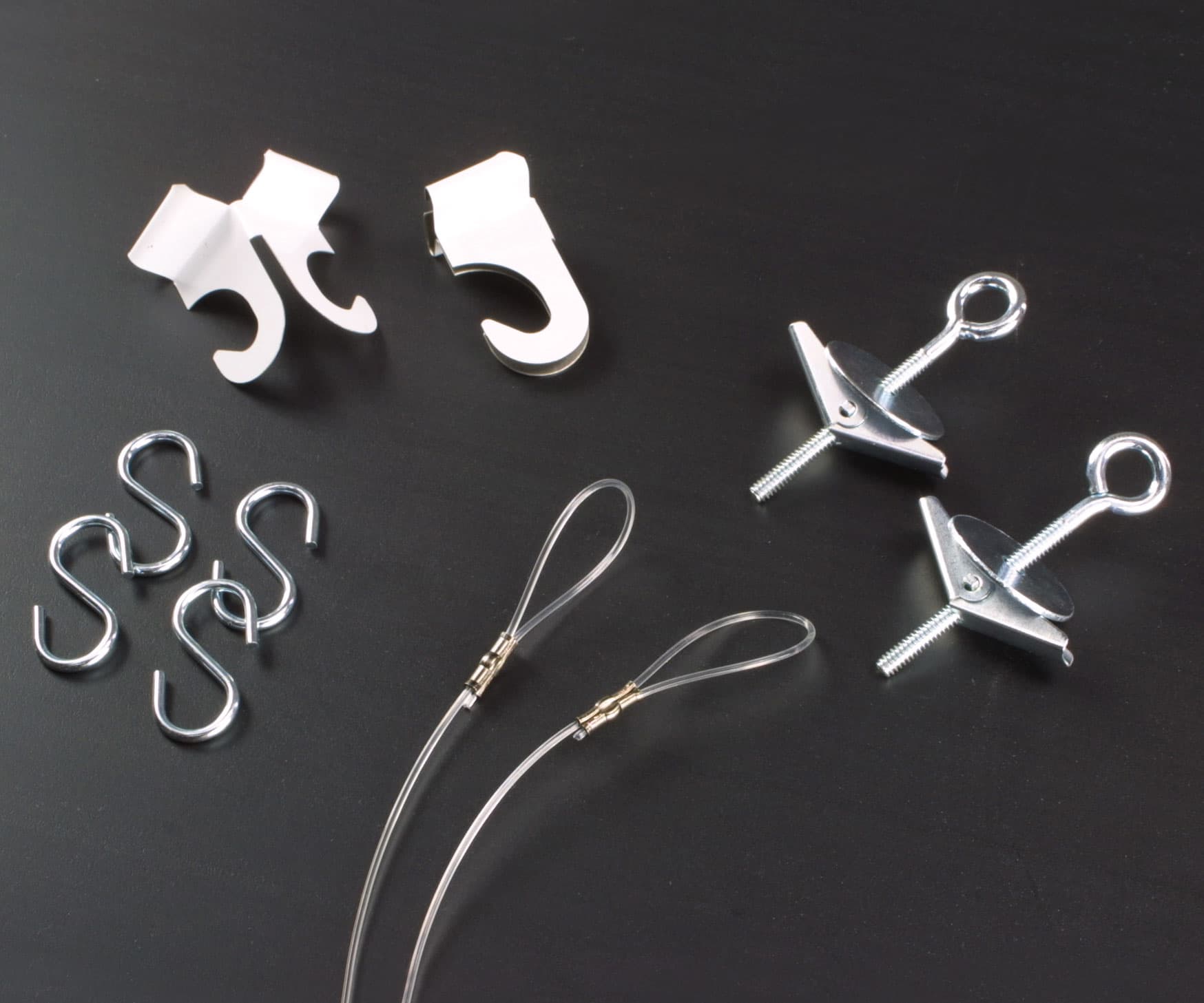 Poster Hanging Kit With 24" Nylon Line