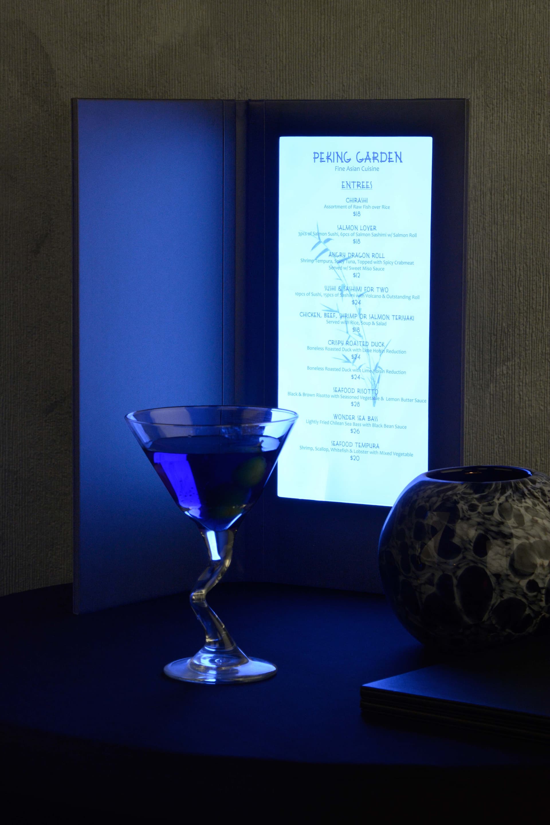 Illuminated Menu | Light Up Display for Upscale Restaurants | Displays2Go