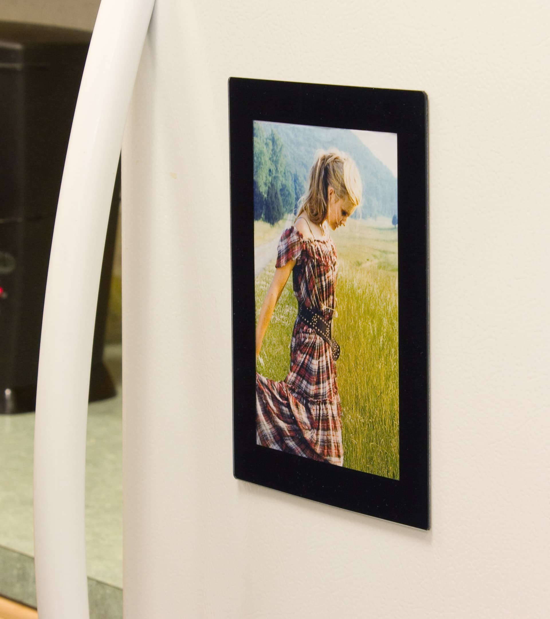magnetic picture frames