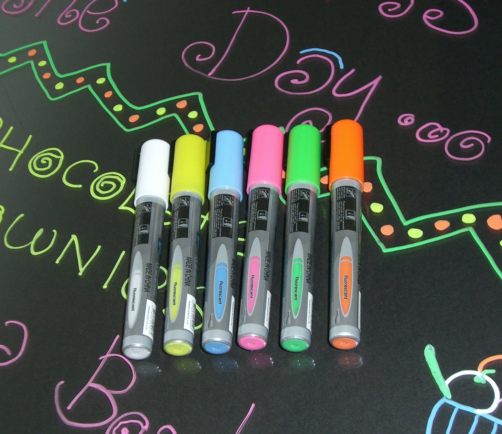 neon markers