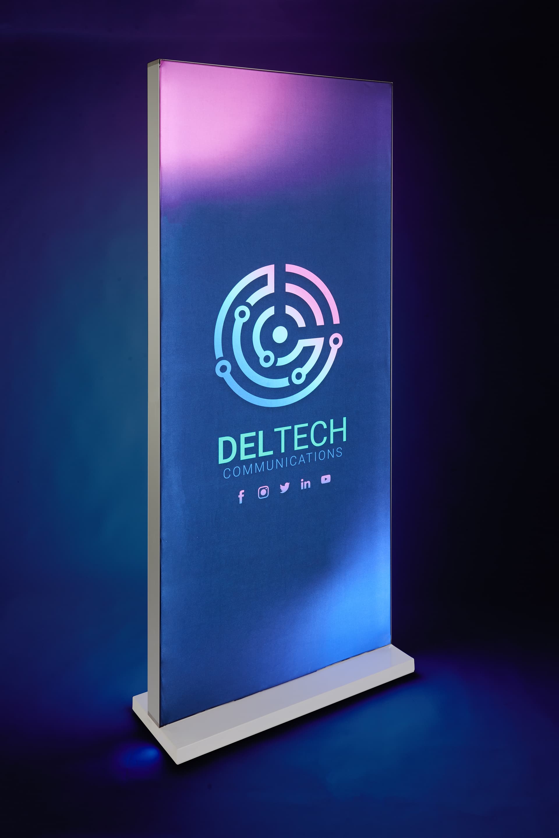 SEG lightbox with LED Cool running lights
