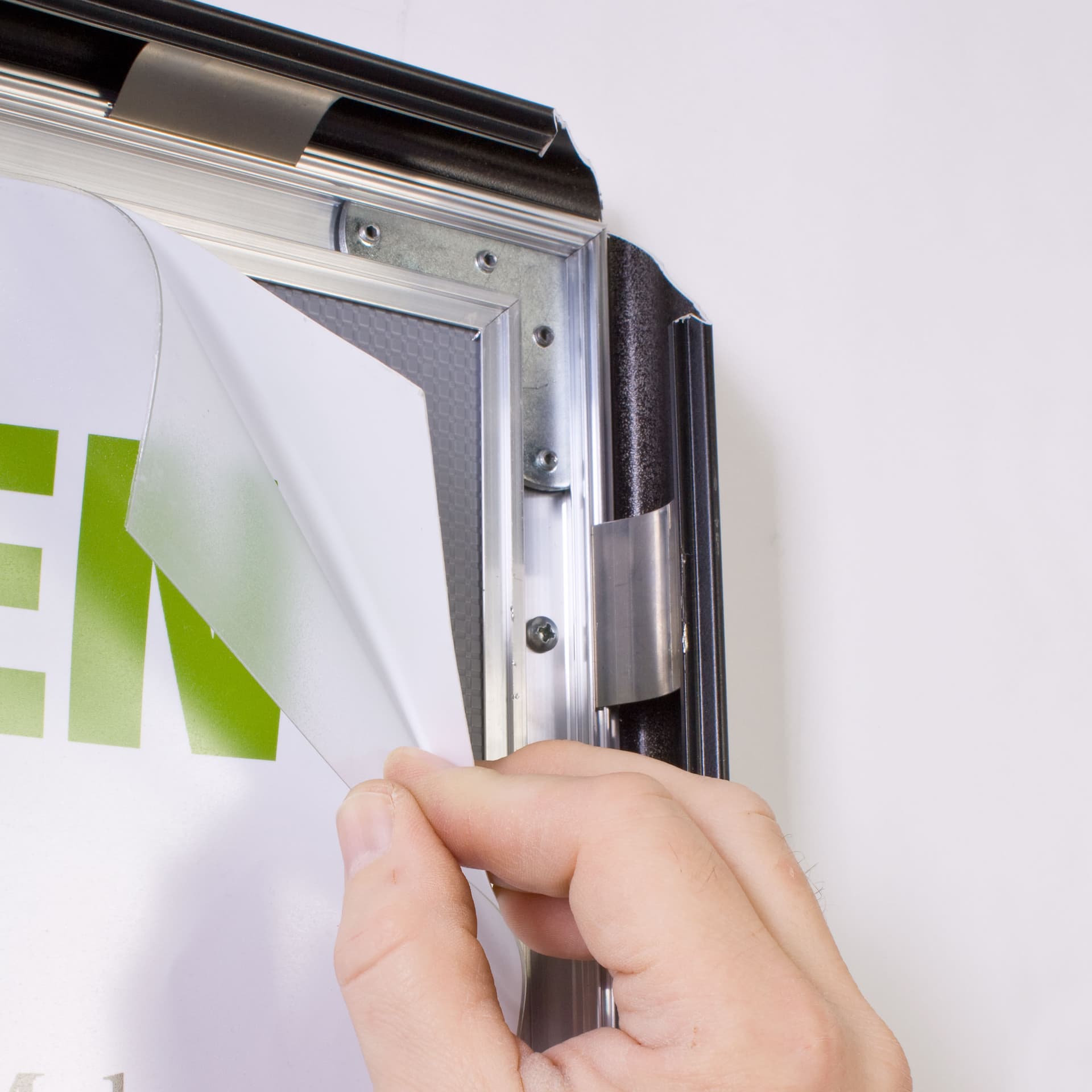 snap poster frames