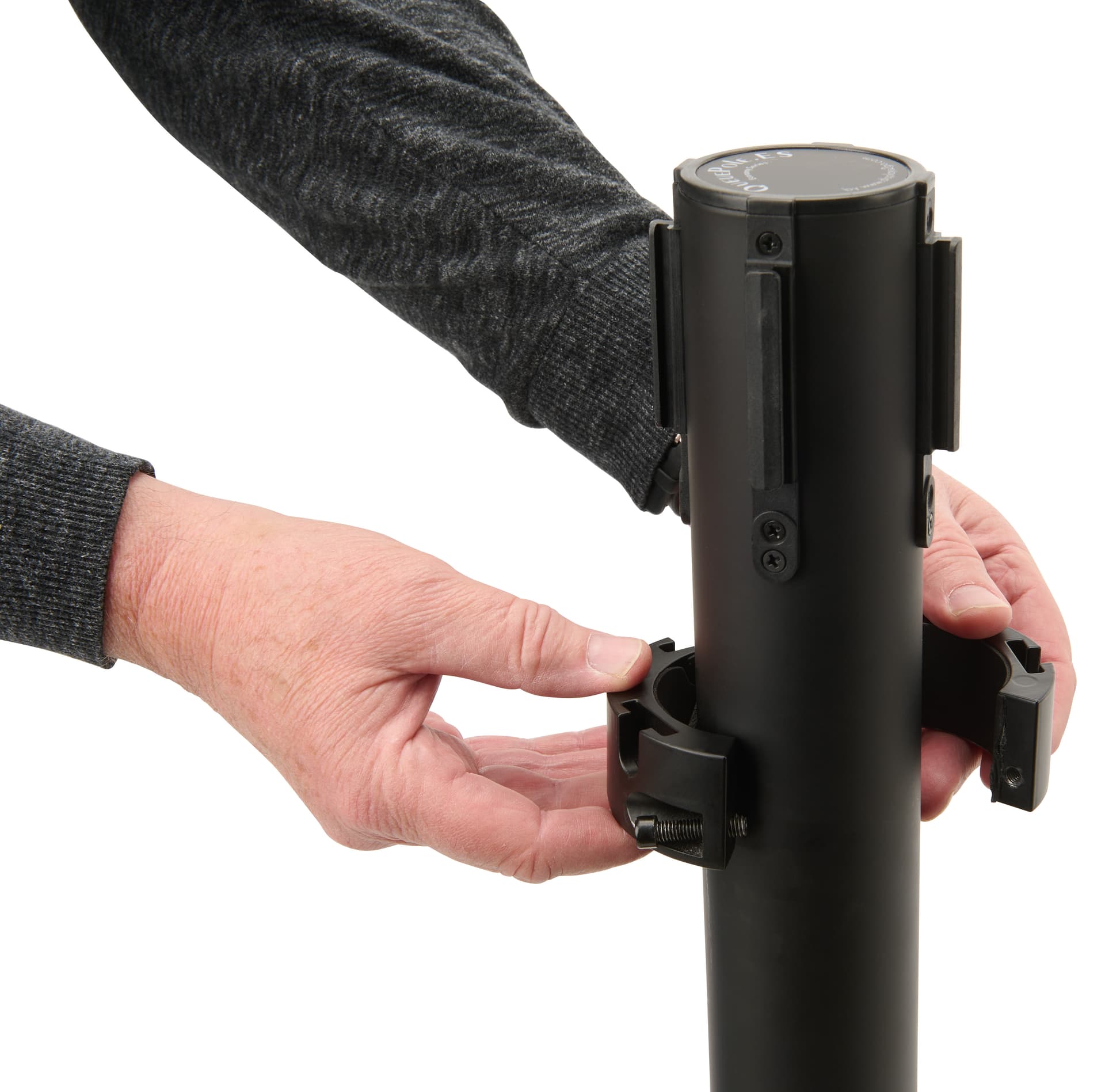 Slatwall merchandiser with four pole collars 
