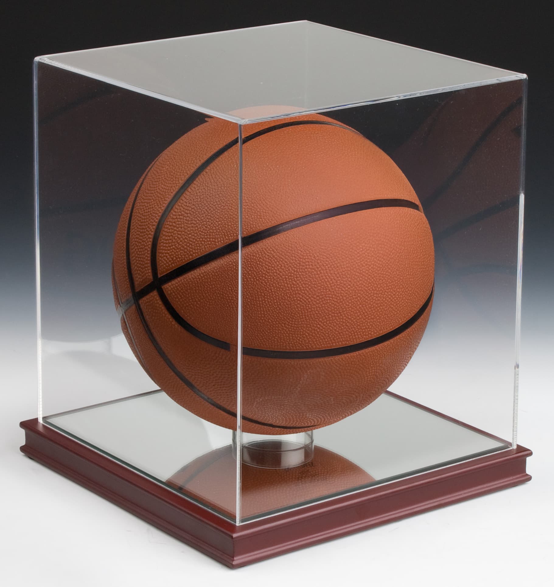 Sports Cases: Includes An Acrylic Riser