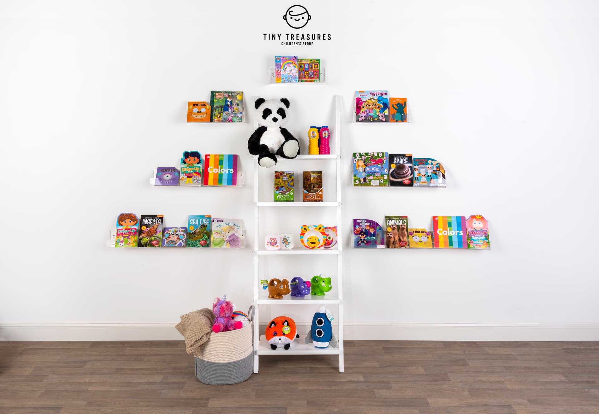 Lightweight wall mounted acrylic shelves with unobtrusive design  