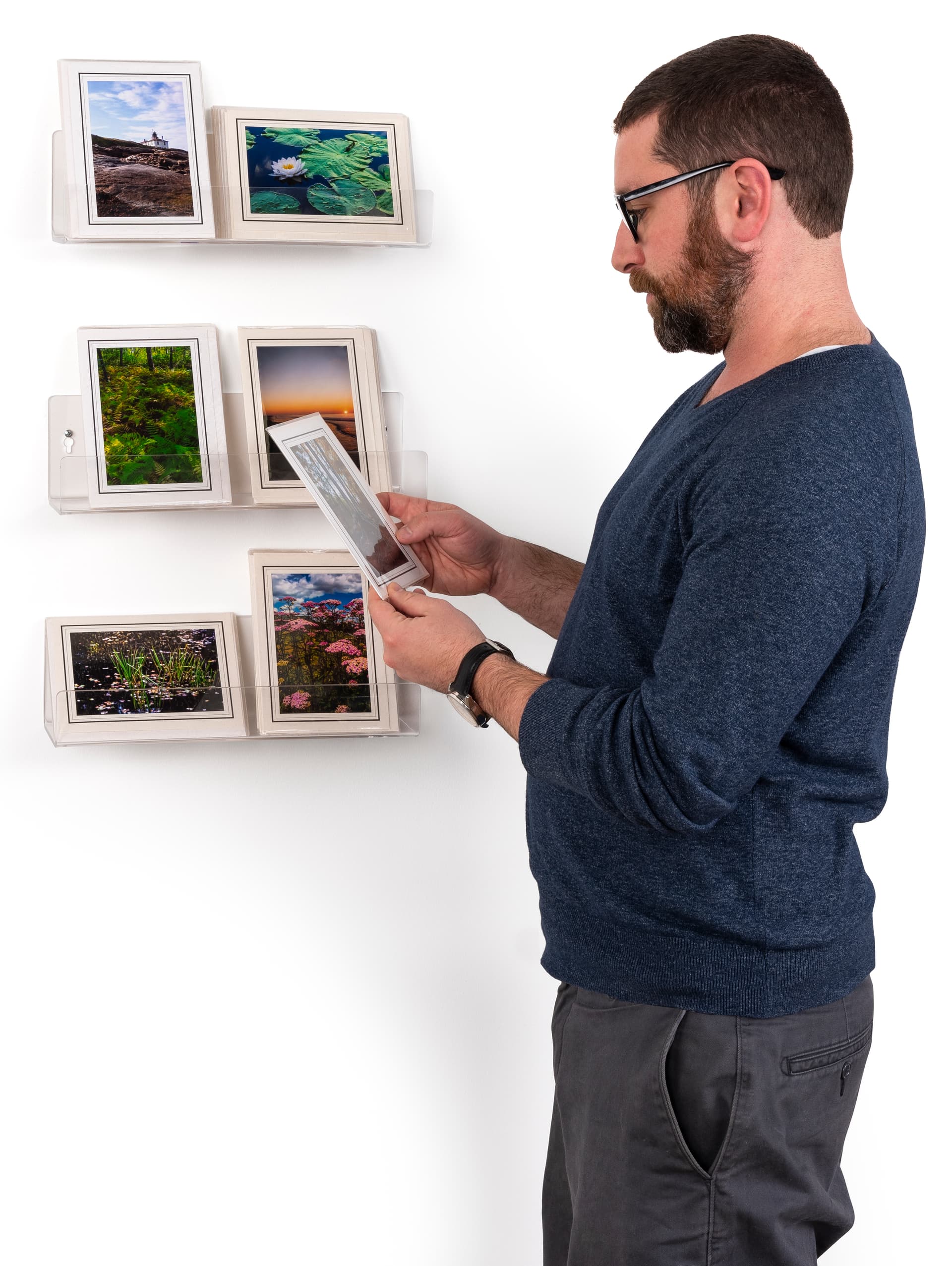 Dual functioning wall mounted acrylic shelves with l shaped design 