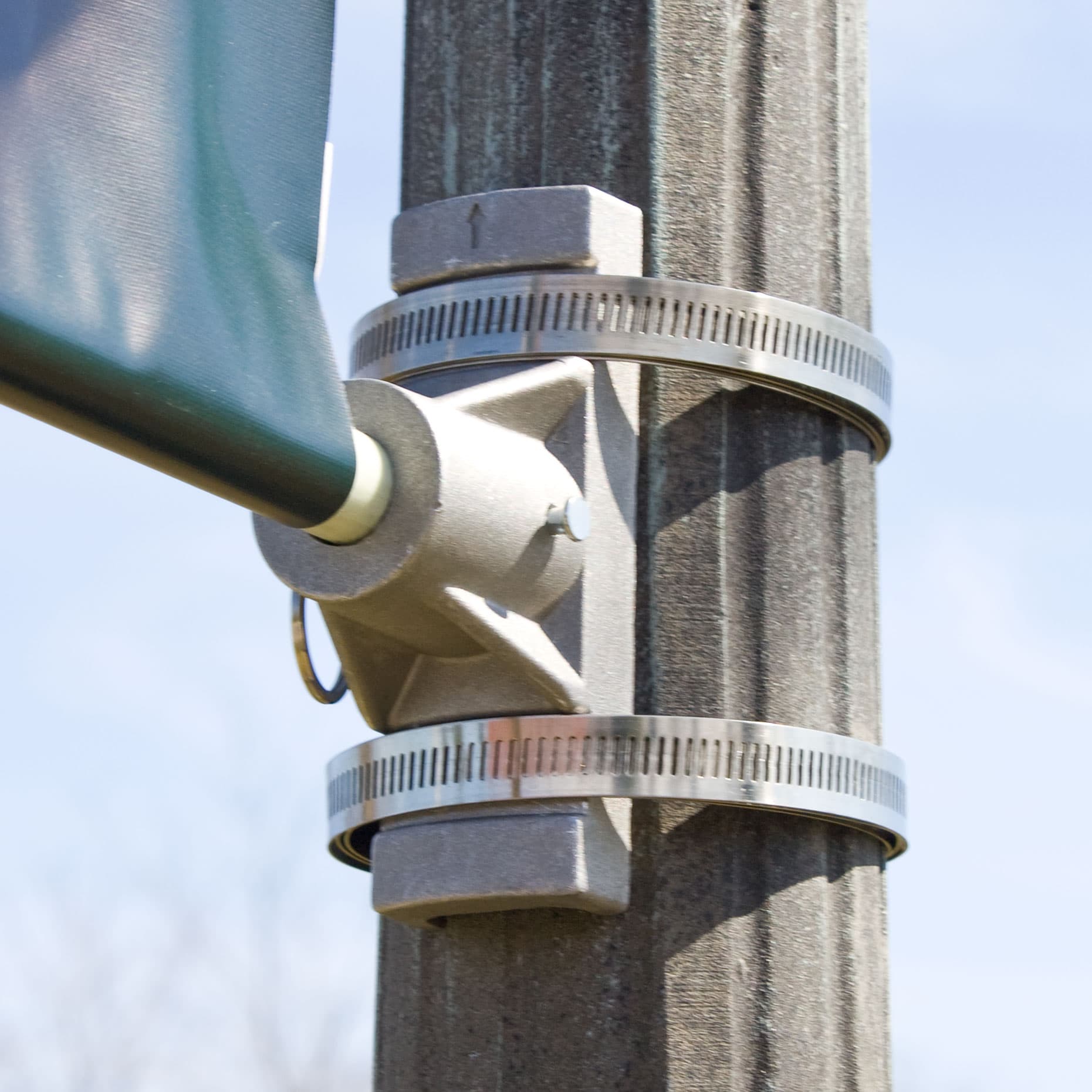 flag mounting equipment