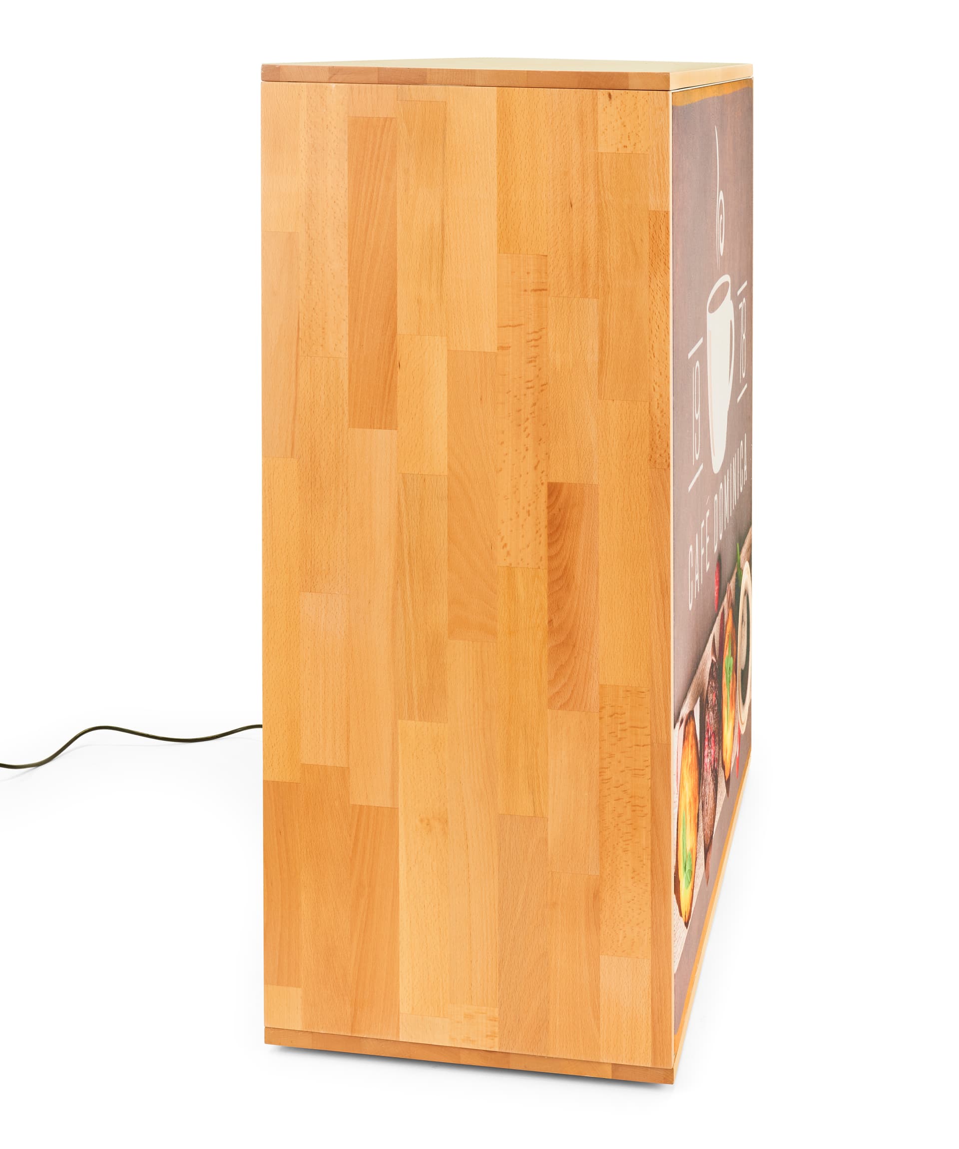 Backlit trade show counter with a slim profile 