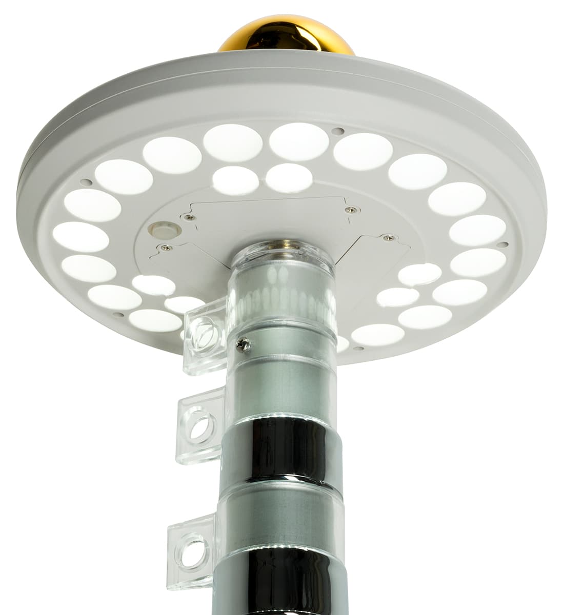 Solar flagpole light with 10 hour life 