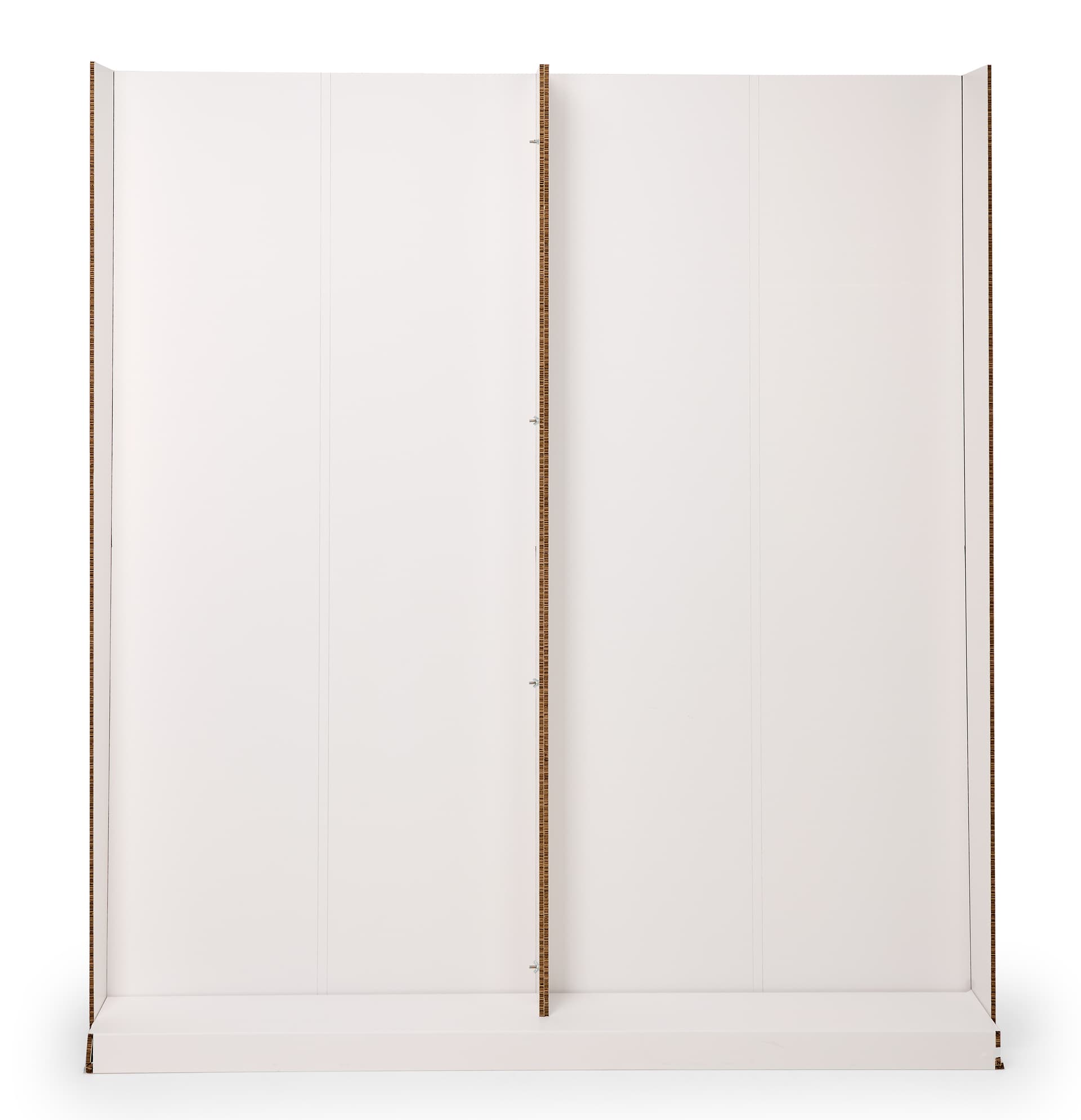 Eco-friendly booth backwall with easy minimal tool assembly