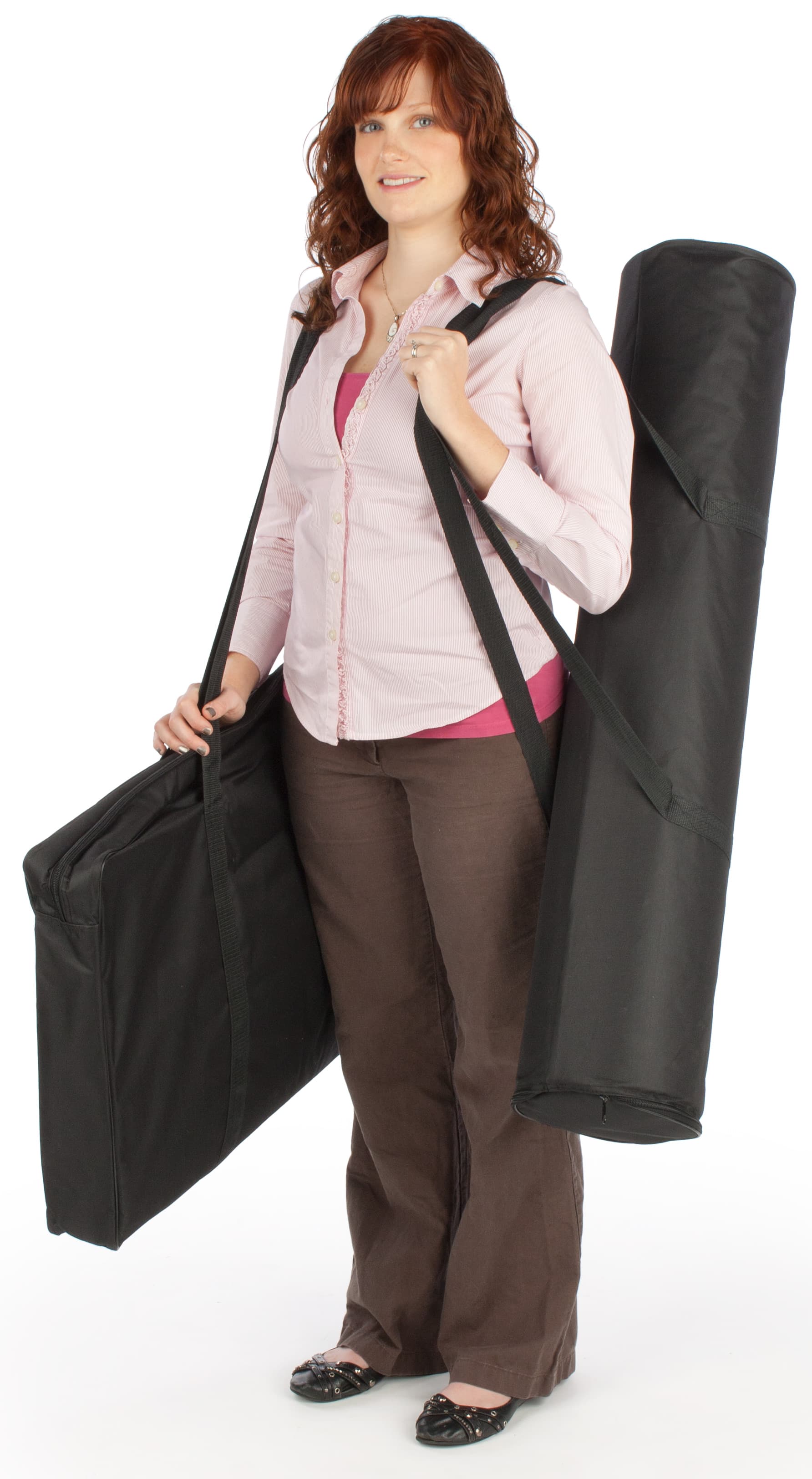 Curved Exhibit Counter with graphic in two canvas carrying bags
