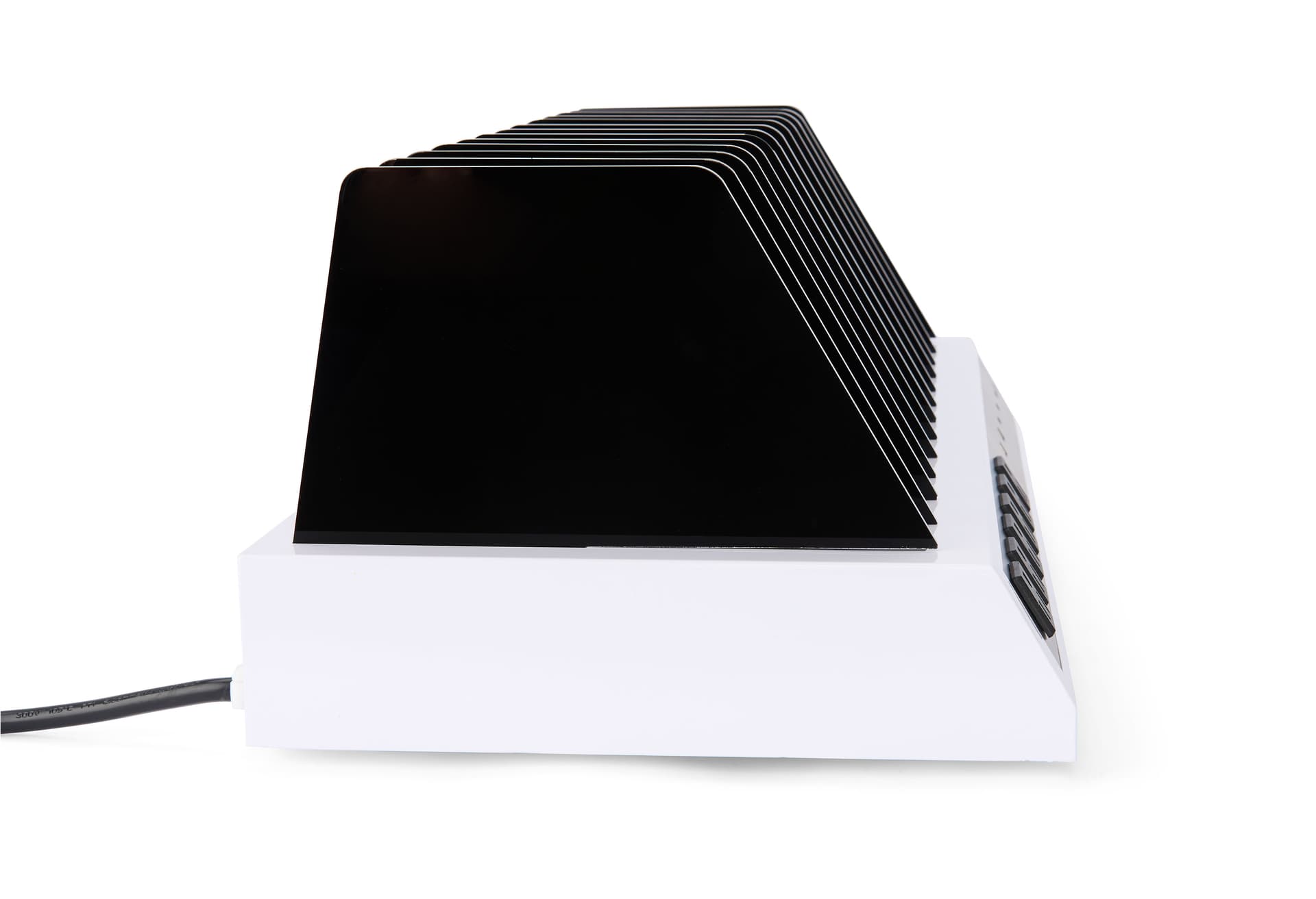 Tabletop charging station with open design 