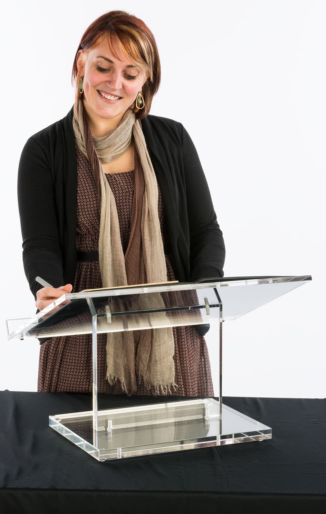 Clear Tabletop Lectern Takes Moments to Build