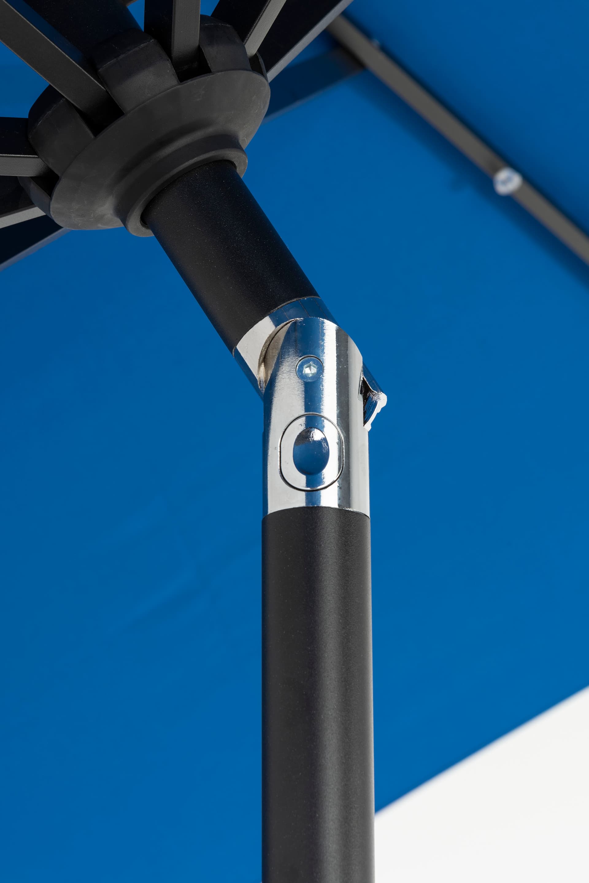 Pivot Function on this Patio Market Umbrella Makes for Seamless Adjustments