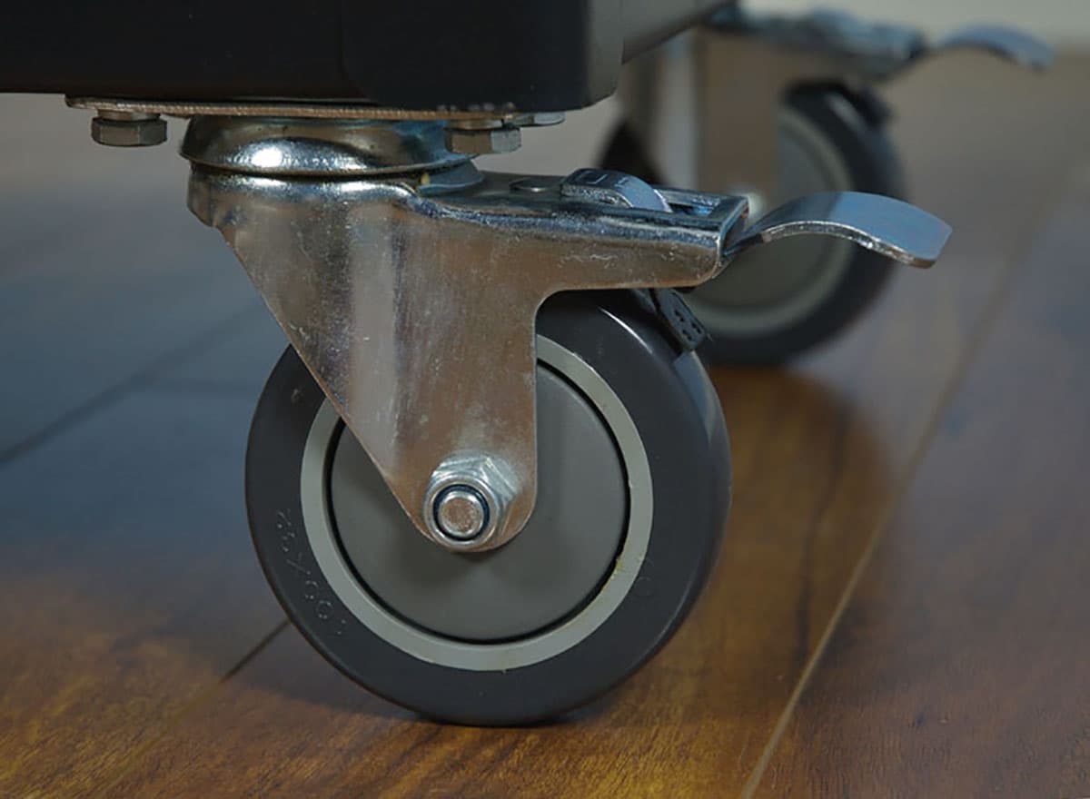 Flat Screen Cart with Wheels