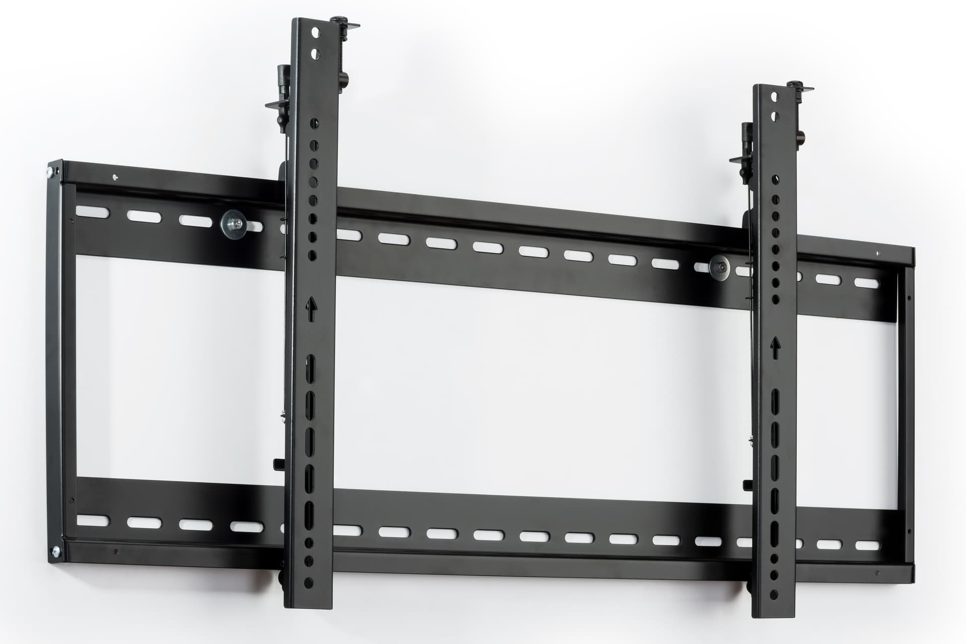 4-Screen LCD Video Wall Display System with included mounts