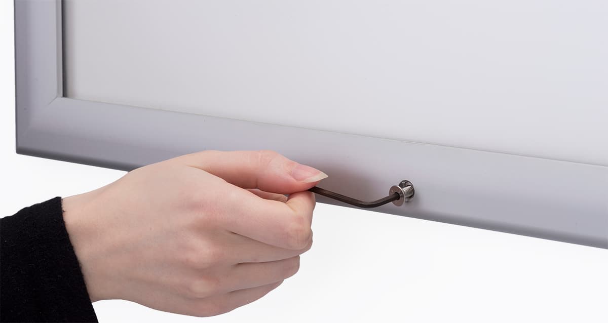 Locking 20 x 30 weather resistant snap frame