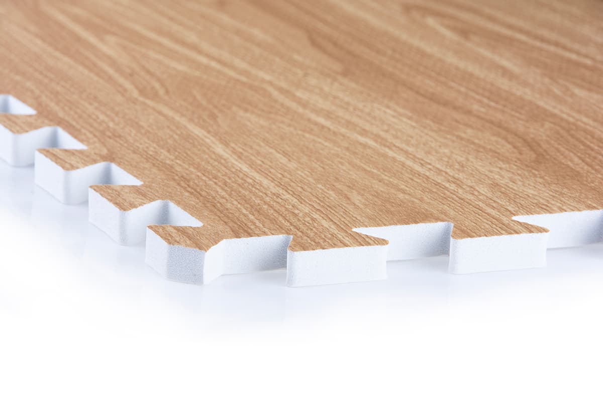 Light Oak Interlocking Wood Floor Mats with Interlocking Edges