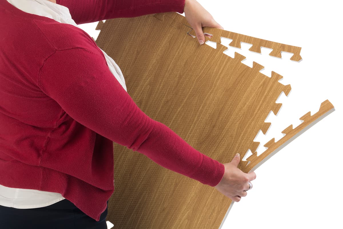 Light Oak Interlocking Wood Floor Mats with Detachable Edges