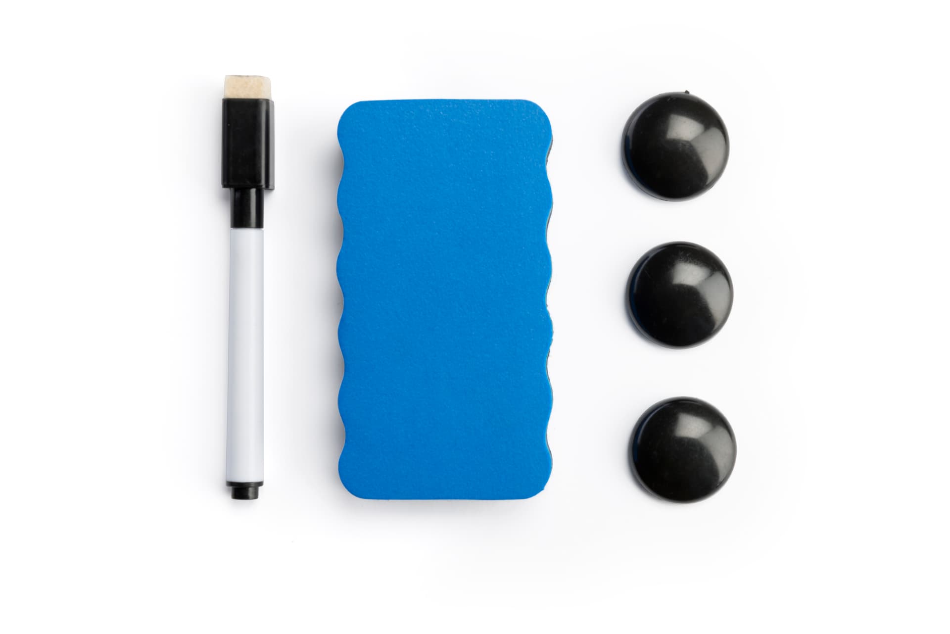 Accessories included with magnetic whiteboard
