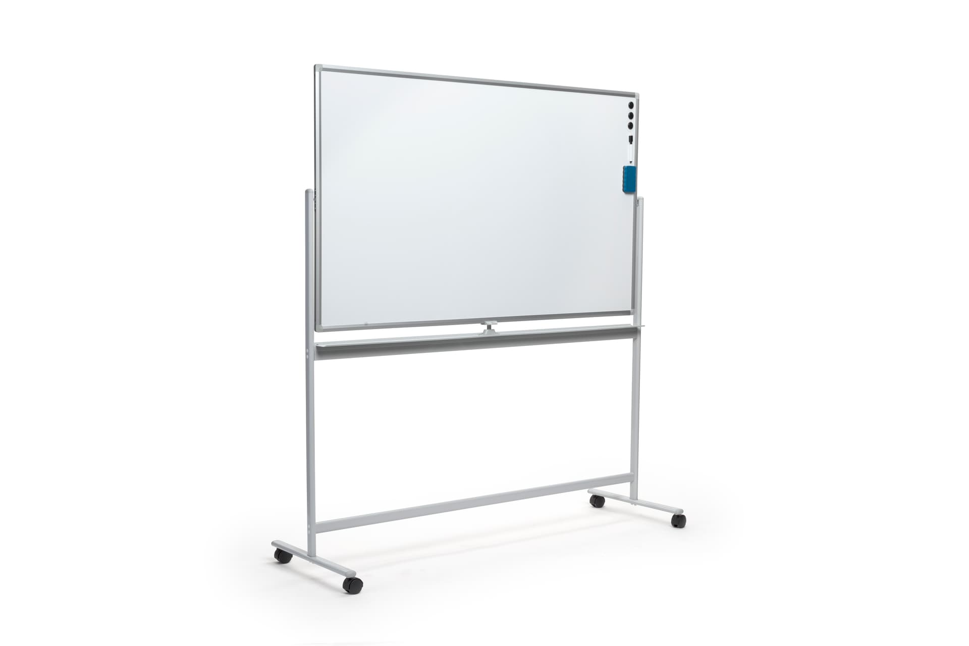 Landscape-oriented whiteboard on wheels