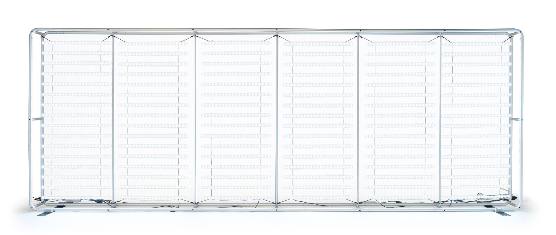 20' backlit trade show backdrop with 6 LED ladder lights