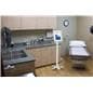 Tablet mount medical rolling cart with landscape orientation 